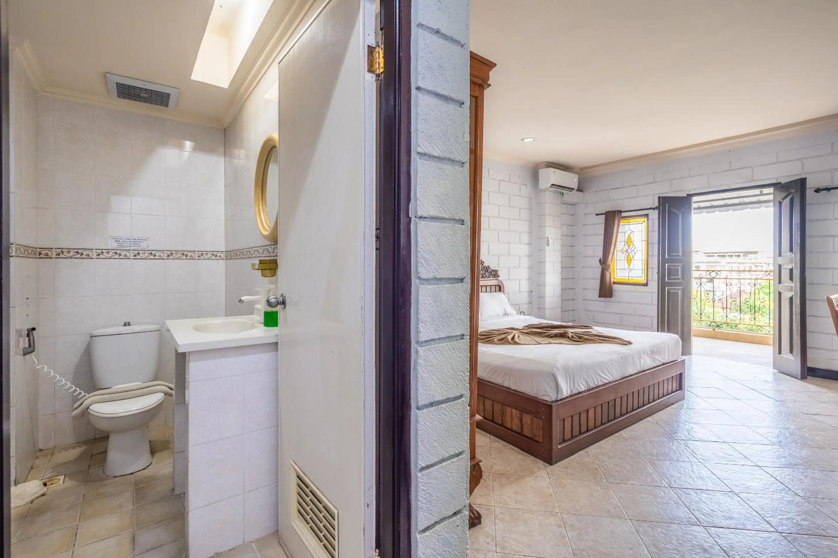 Photo of the whole room, Bed in Ammara Legian By Vilarisi - 8 Minute Walk To The Beach