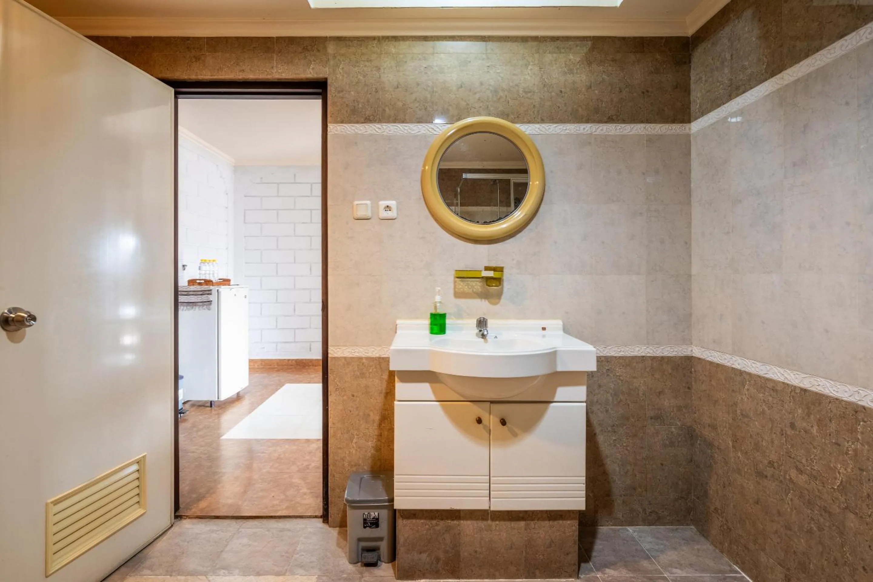 Bathroom in Ammara Legian By Vilarisi - 8 Minute Walk To The Beach