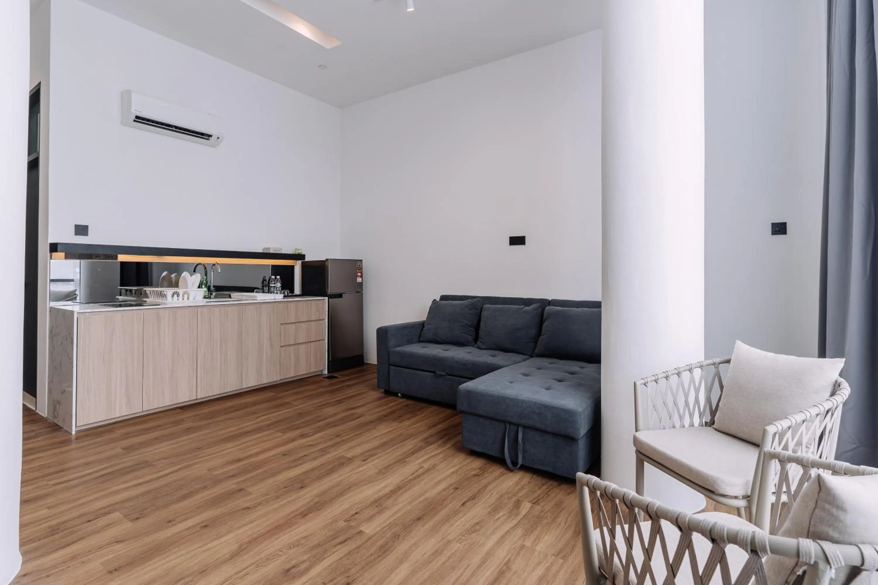 Kitchen or kitchenette in Impiana by Roxy Hotel