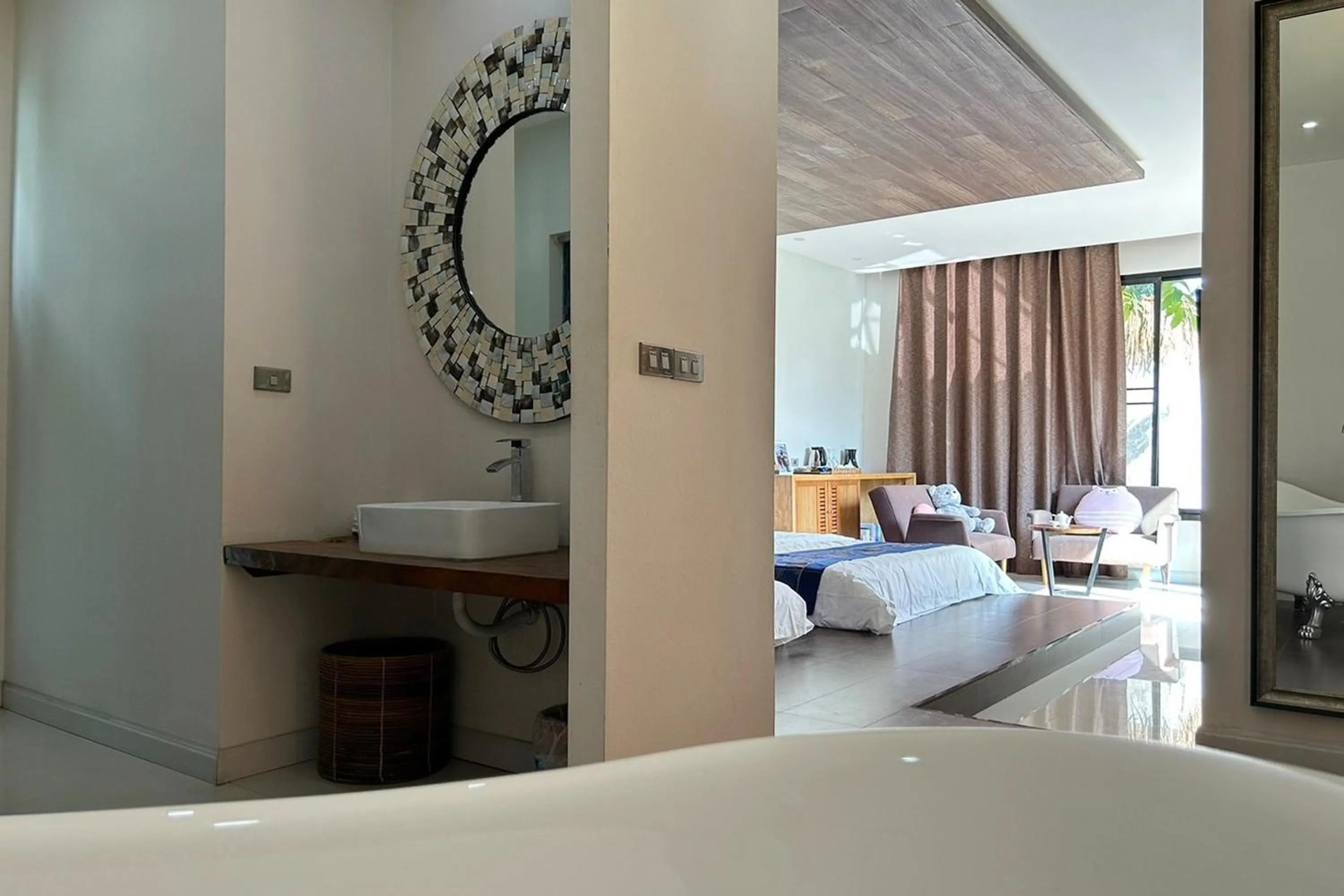 Bed in Thai Good Arts Resort