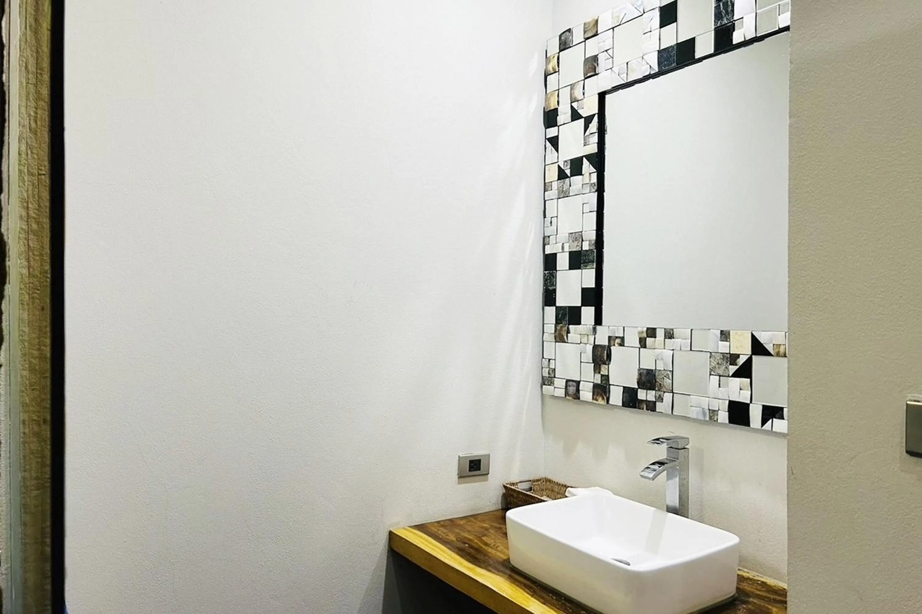 Bathroom in Thai Good Arts Resort