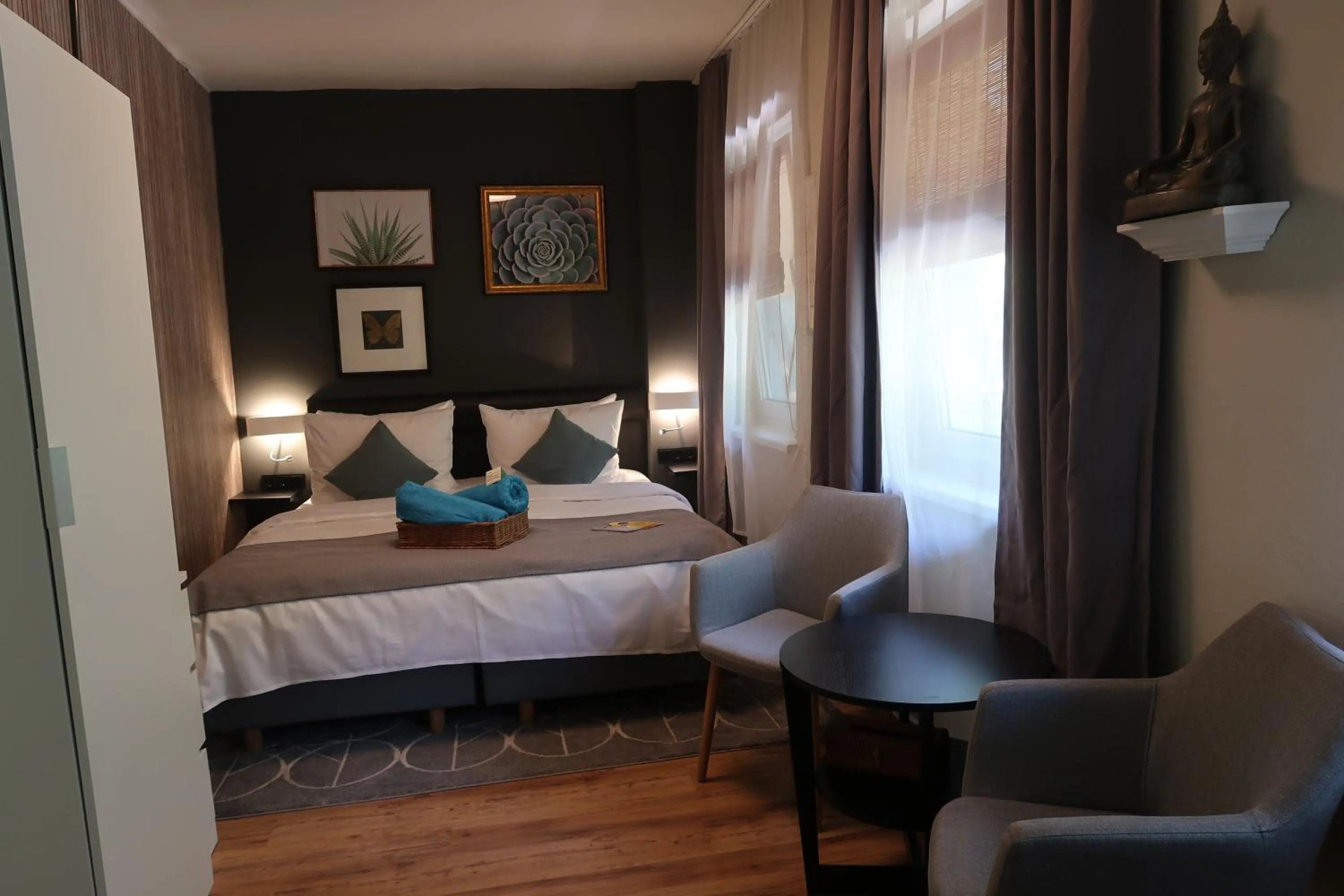 Bed in Lodge Seaside Boutique Hotel