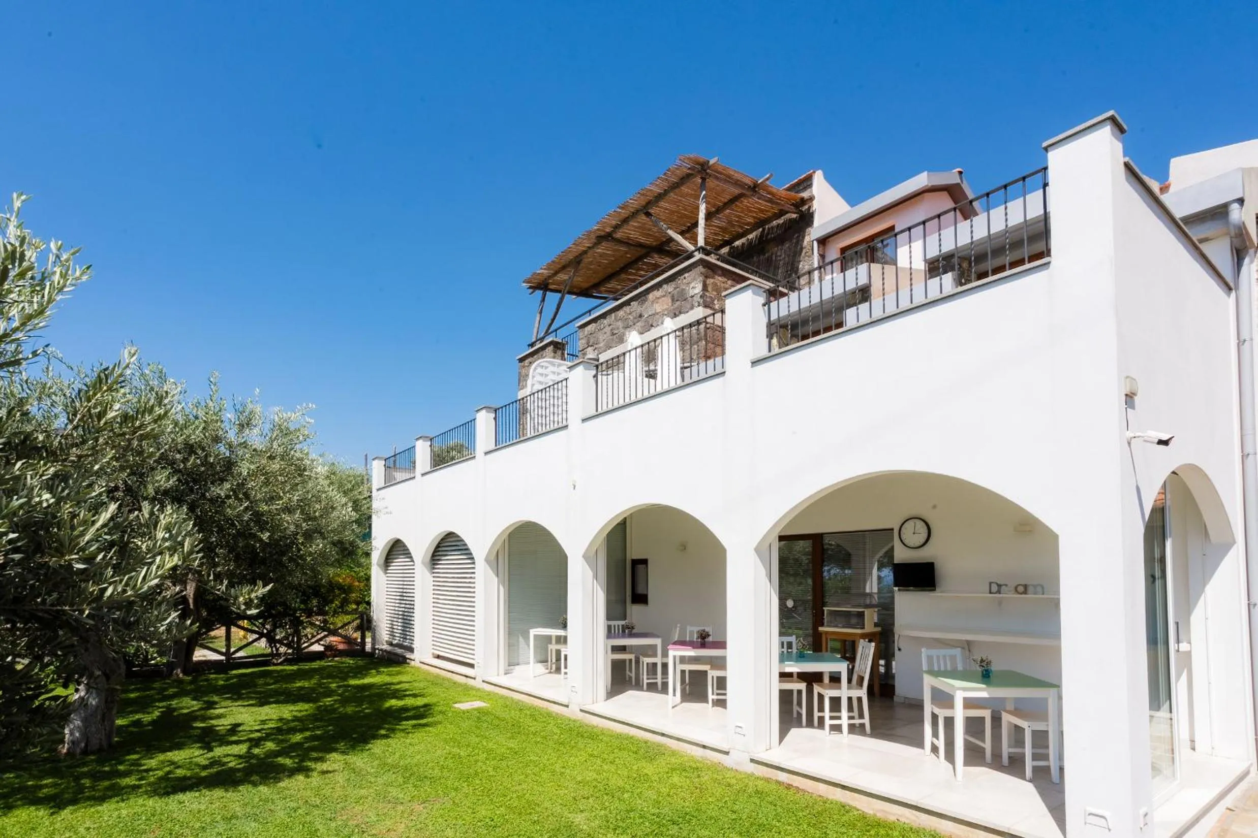 Property building in Casa Clementina Marciano