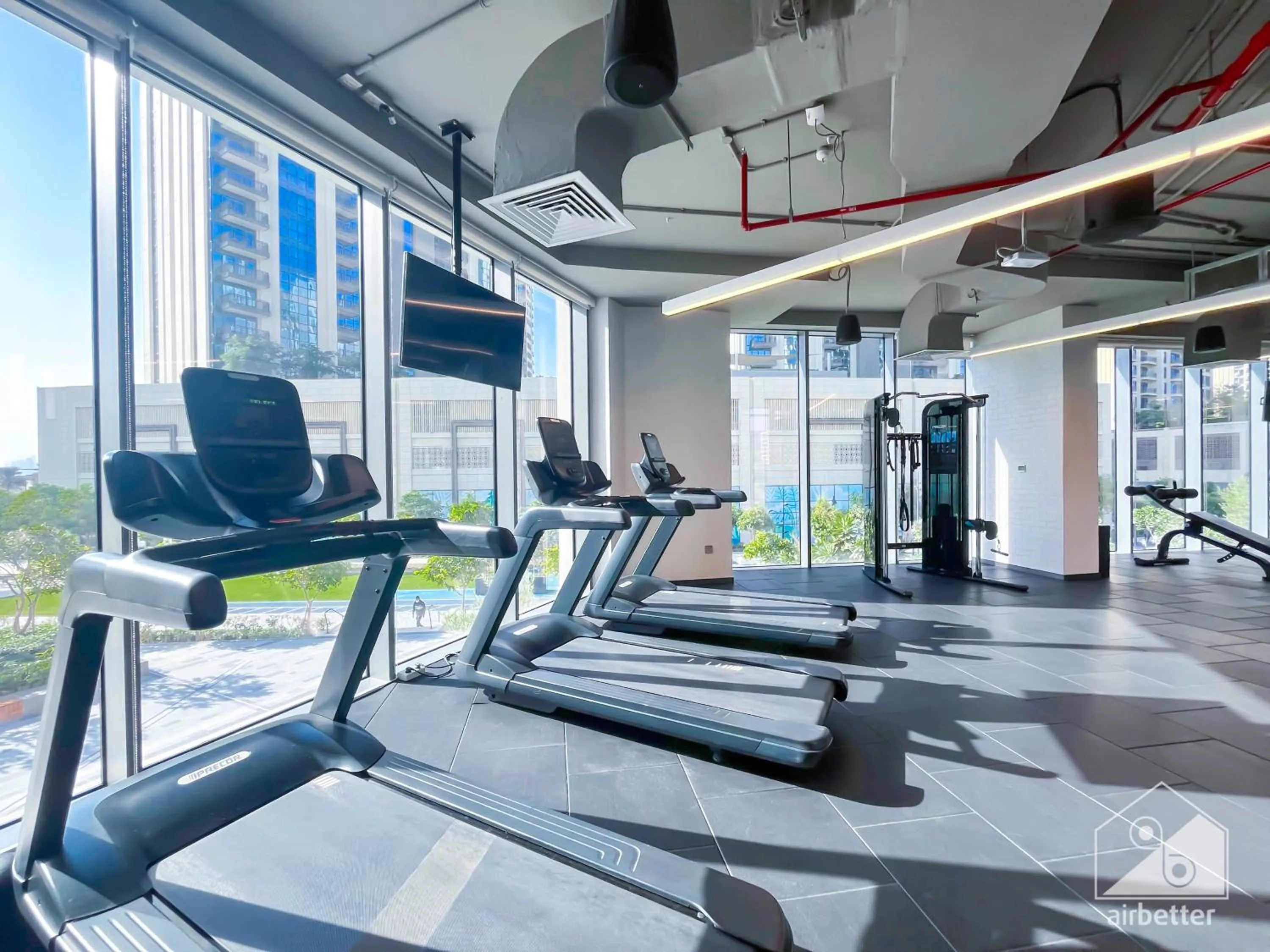 Luxurious stay Dubai Creek Balcony & View