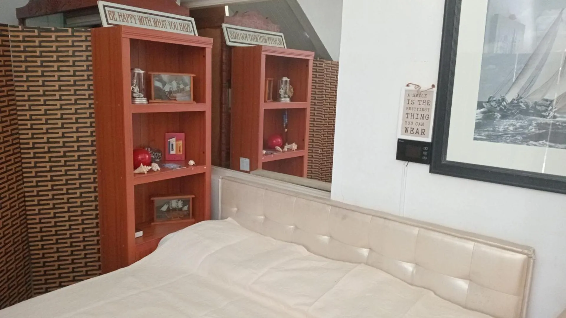 Photo of the whole room, Bed in YOUR FIRST DAY Hotel on Aruba