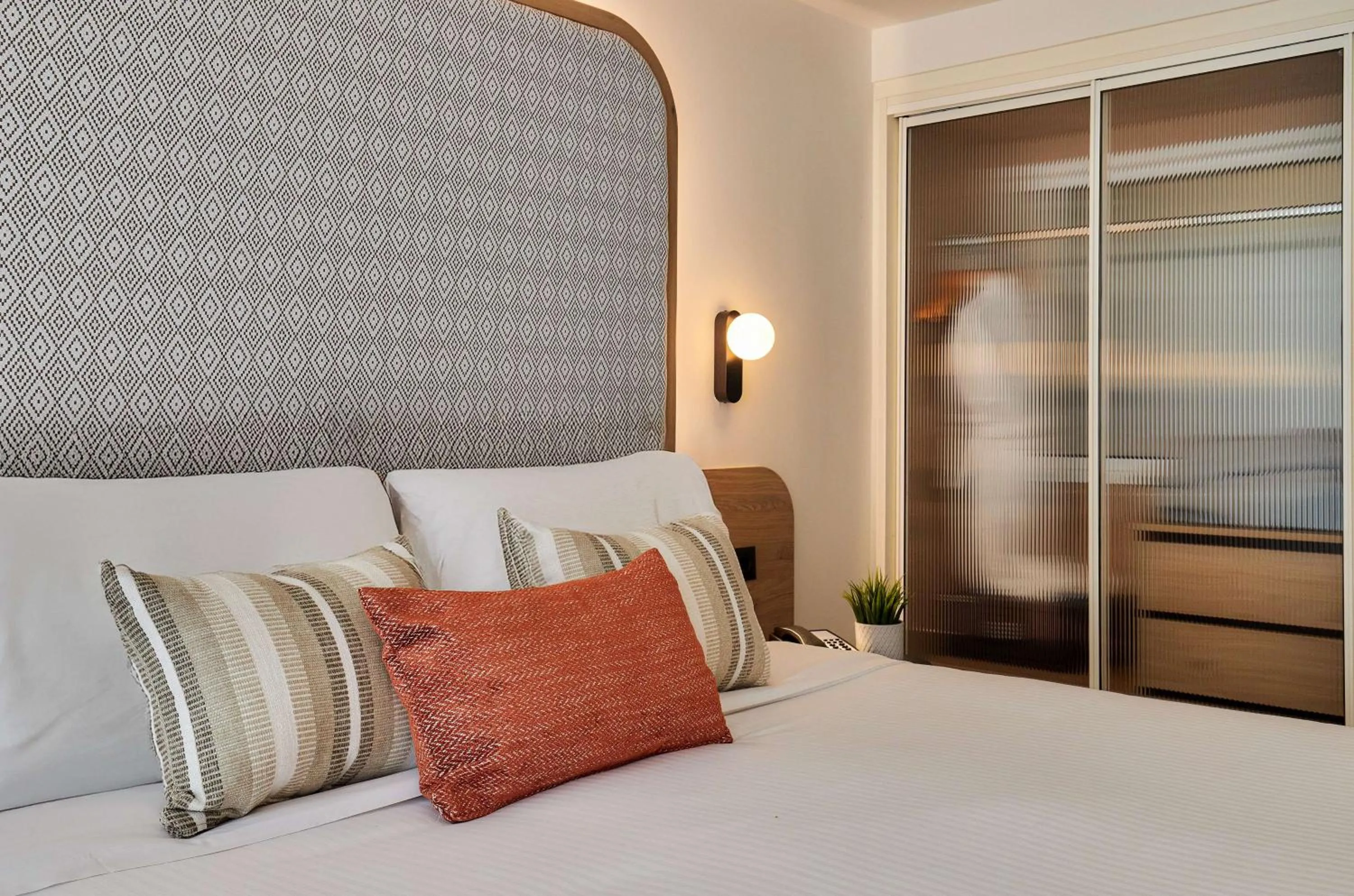 Bed in Enorme Santanna Island