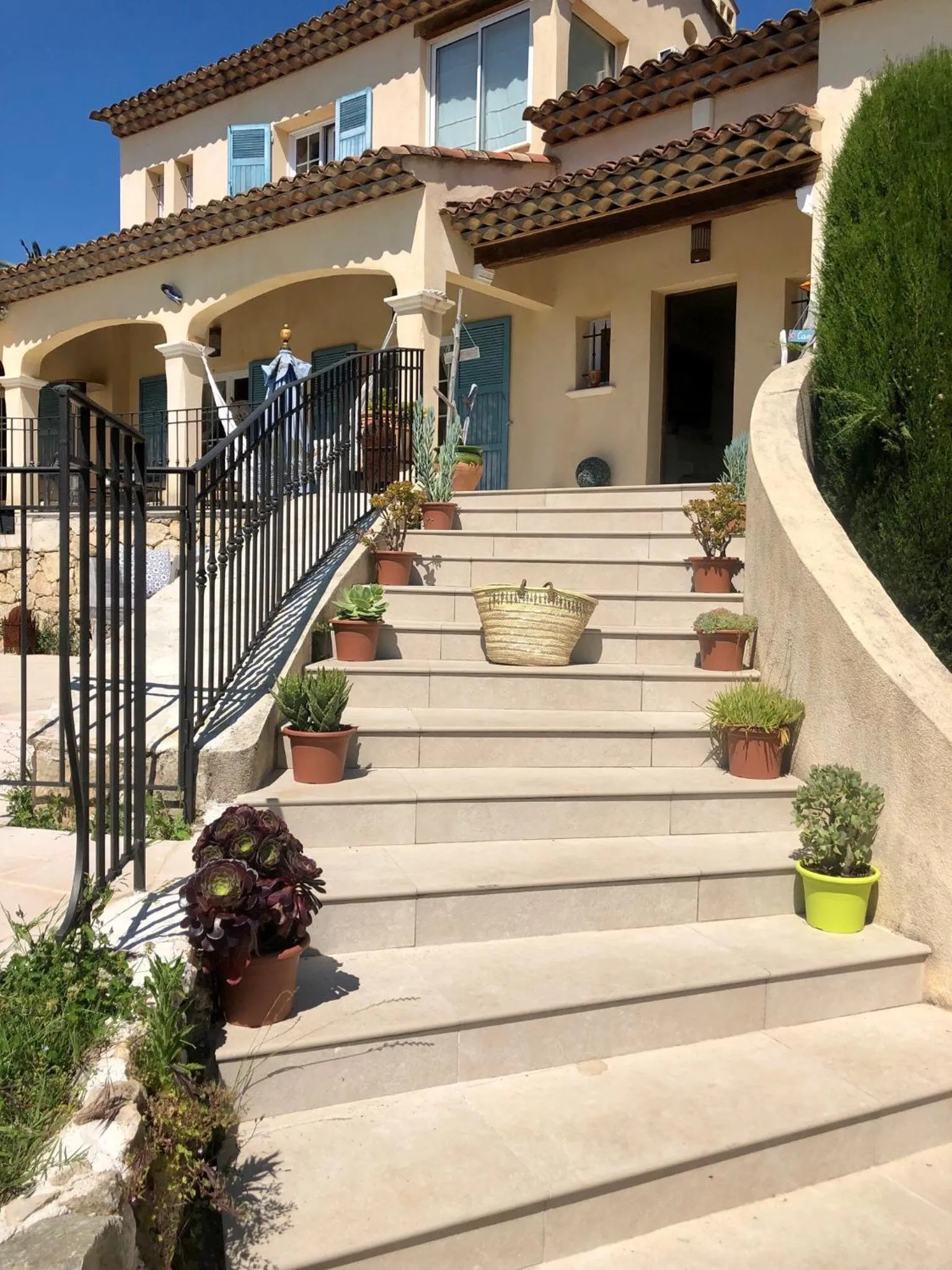 Property building in B&B Villa Ganesh