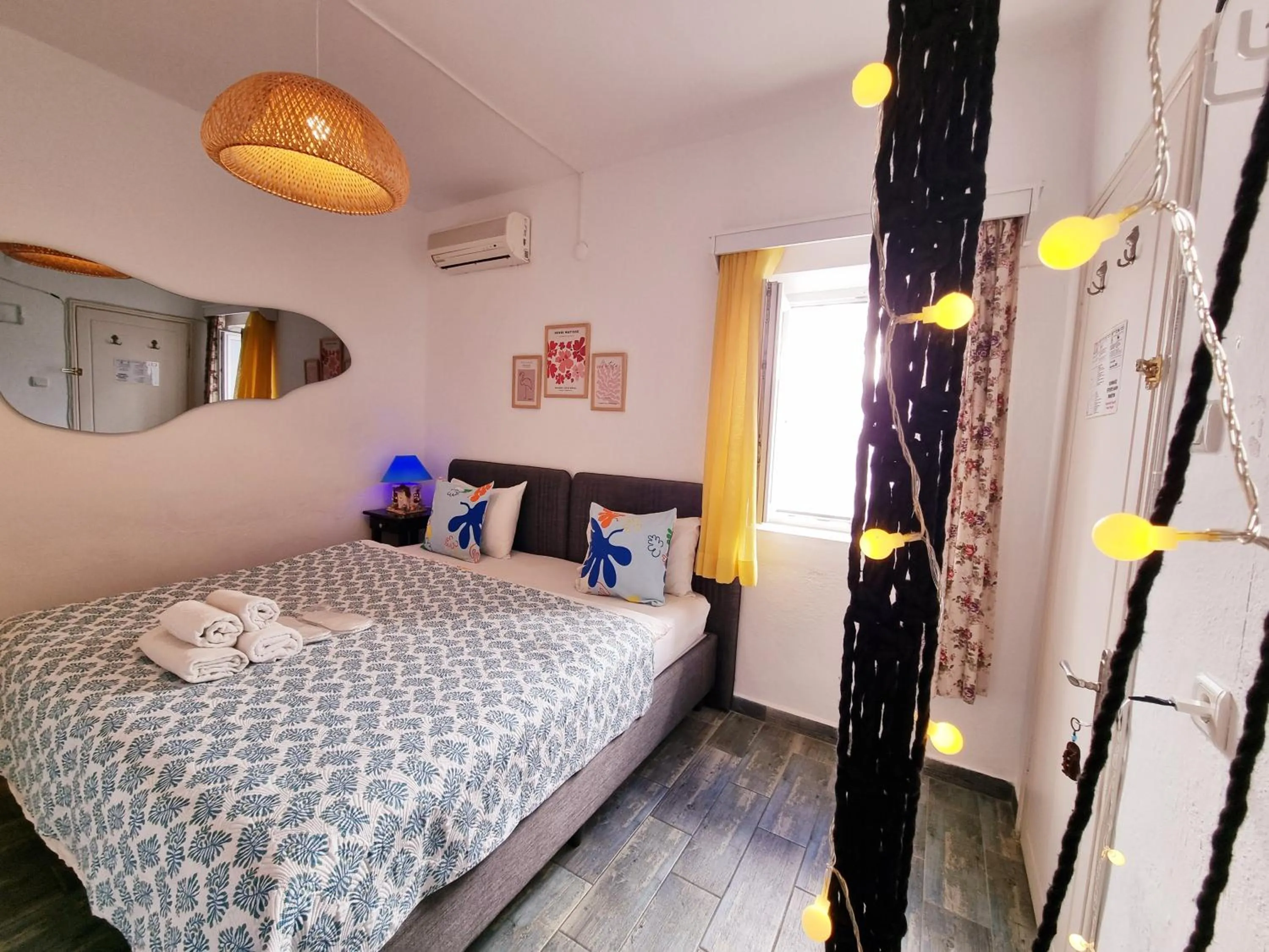 Photo of the whole room, Bed in Kumbahçe Fethiye Hanım Pansiyon BODRUM