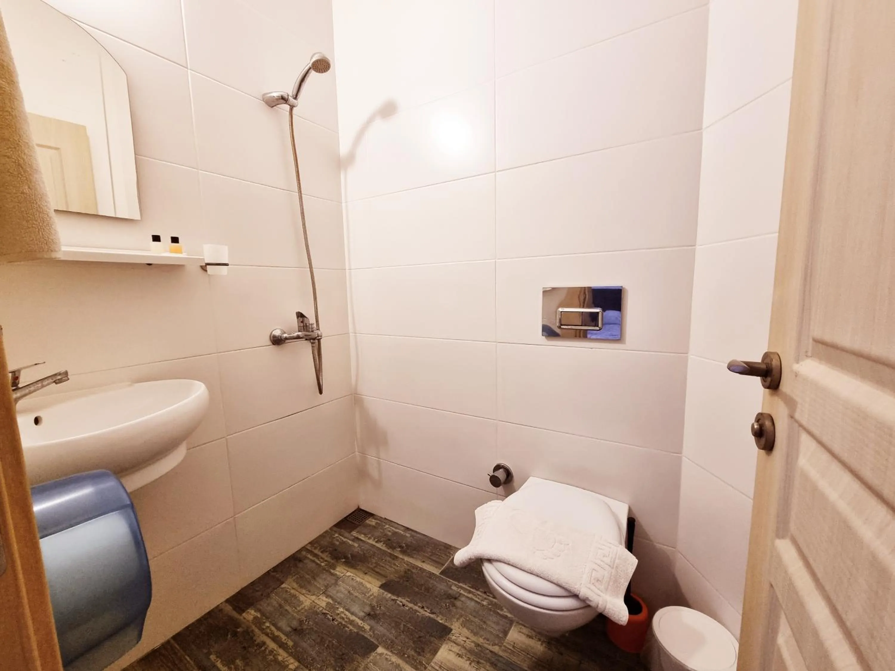 Shower in Fethiye Motel