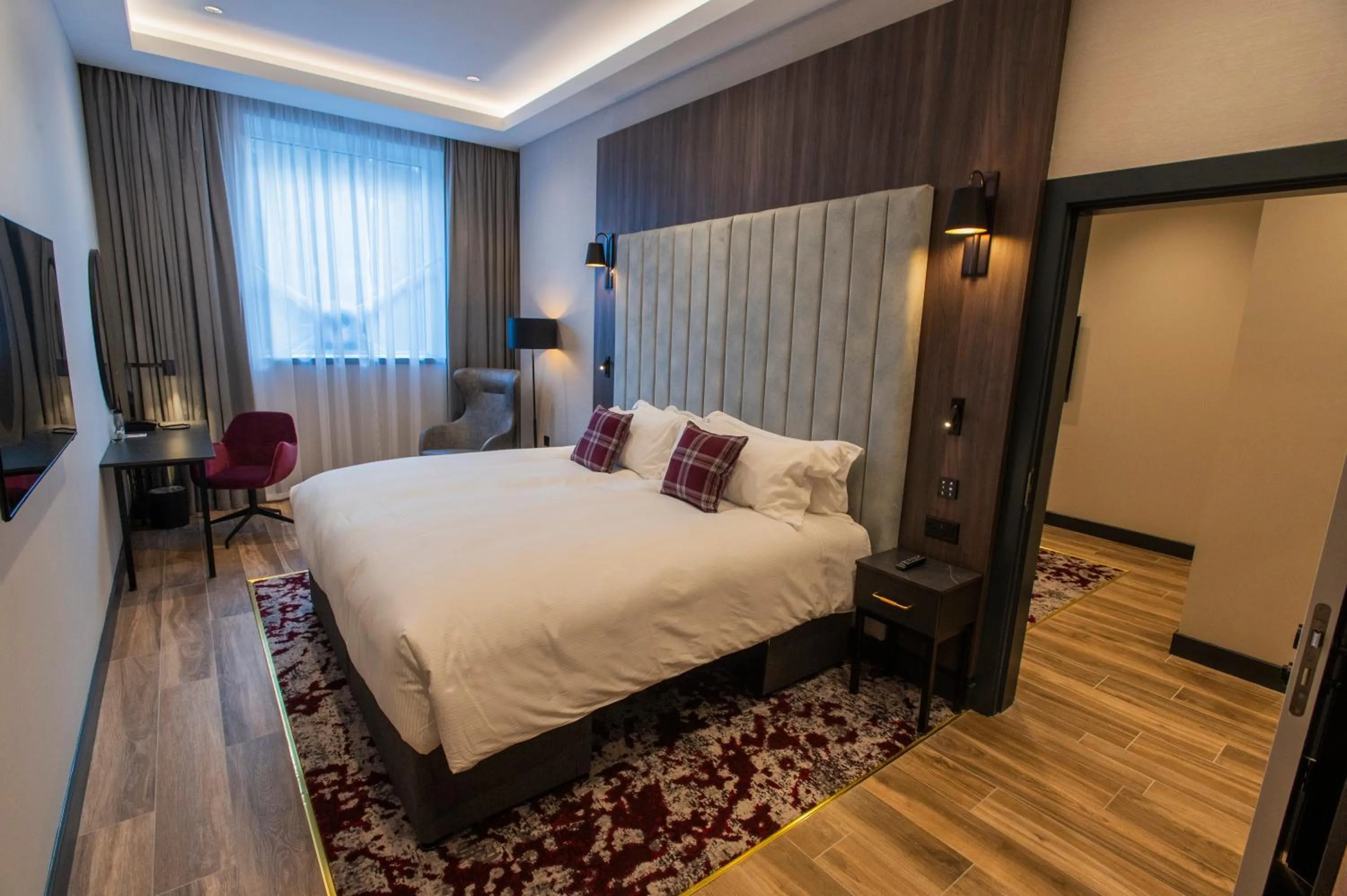 Photo of the whole room, Bed in Tynecastle Park Hotel