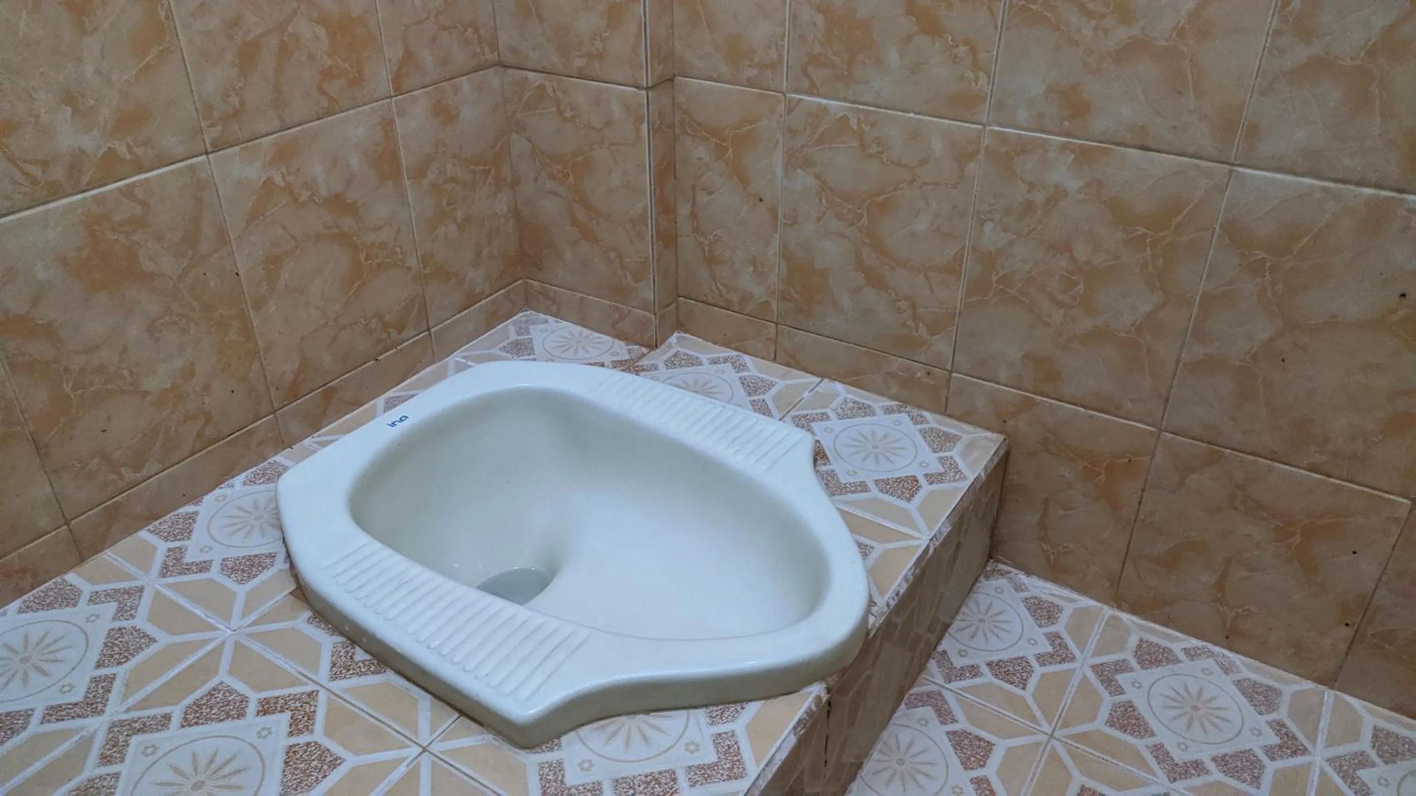 Bathroom in Hotel O Wisma Aluh AmbakNearPantai batu lima Asbullah tmbngn