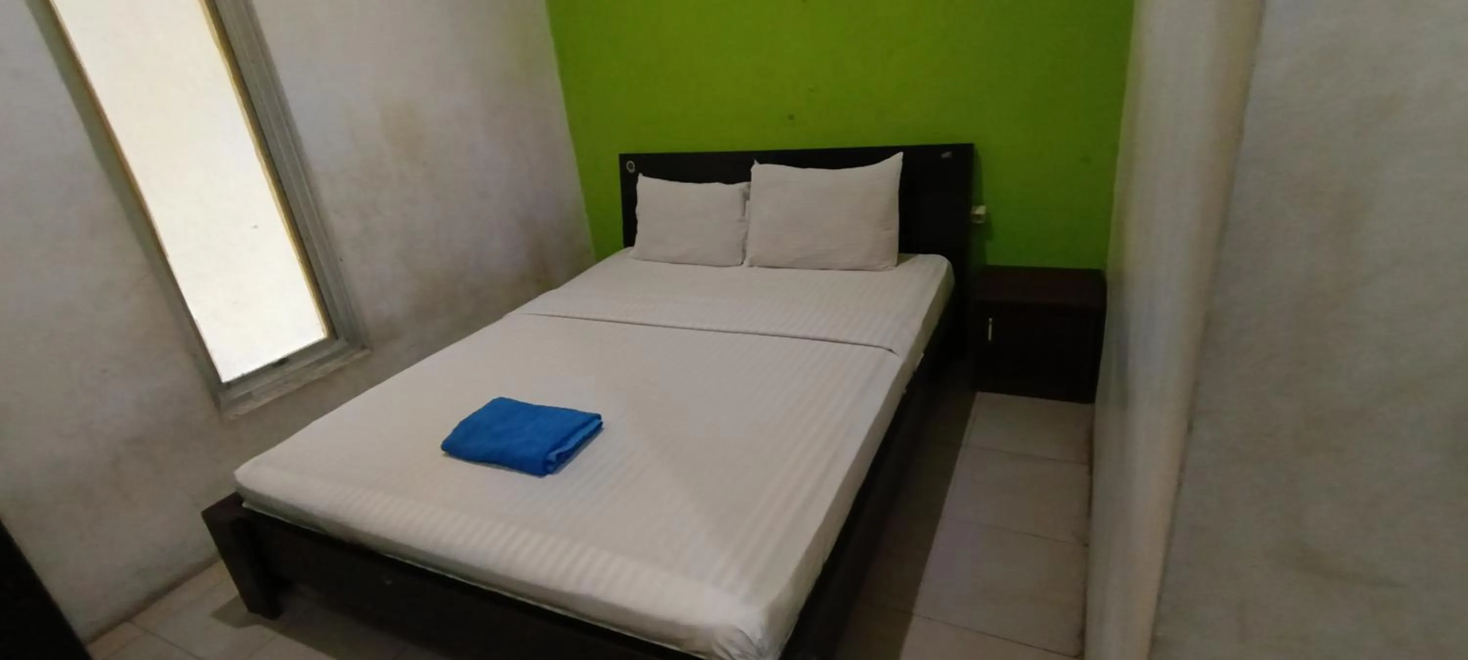Bedroom, Bed in Hotel O Wisma Aluh AmbakNearPantai batu lima Asbullah tmbngn