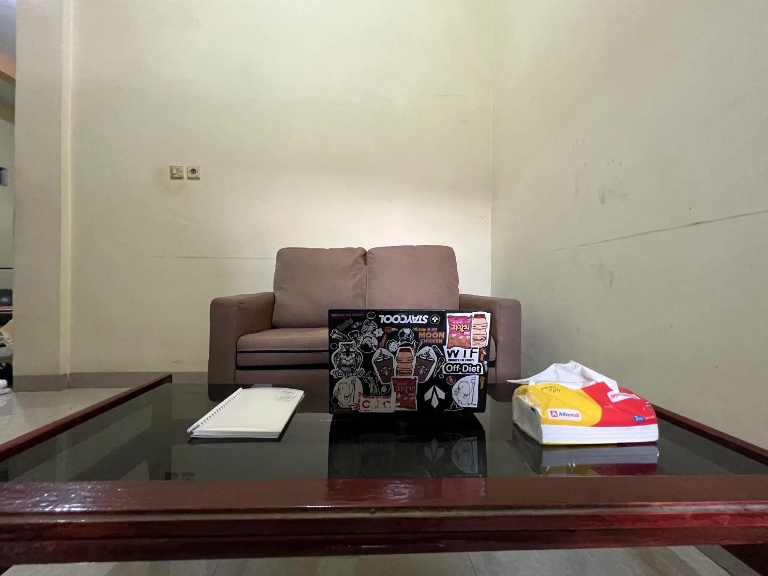 Lobby or reception in Hotel O Wisma Aluh AmbakNearPantai batu lima Asbullah tmbngn