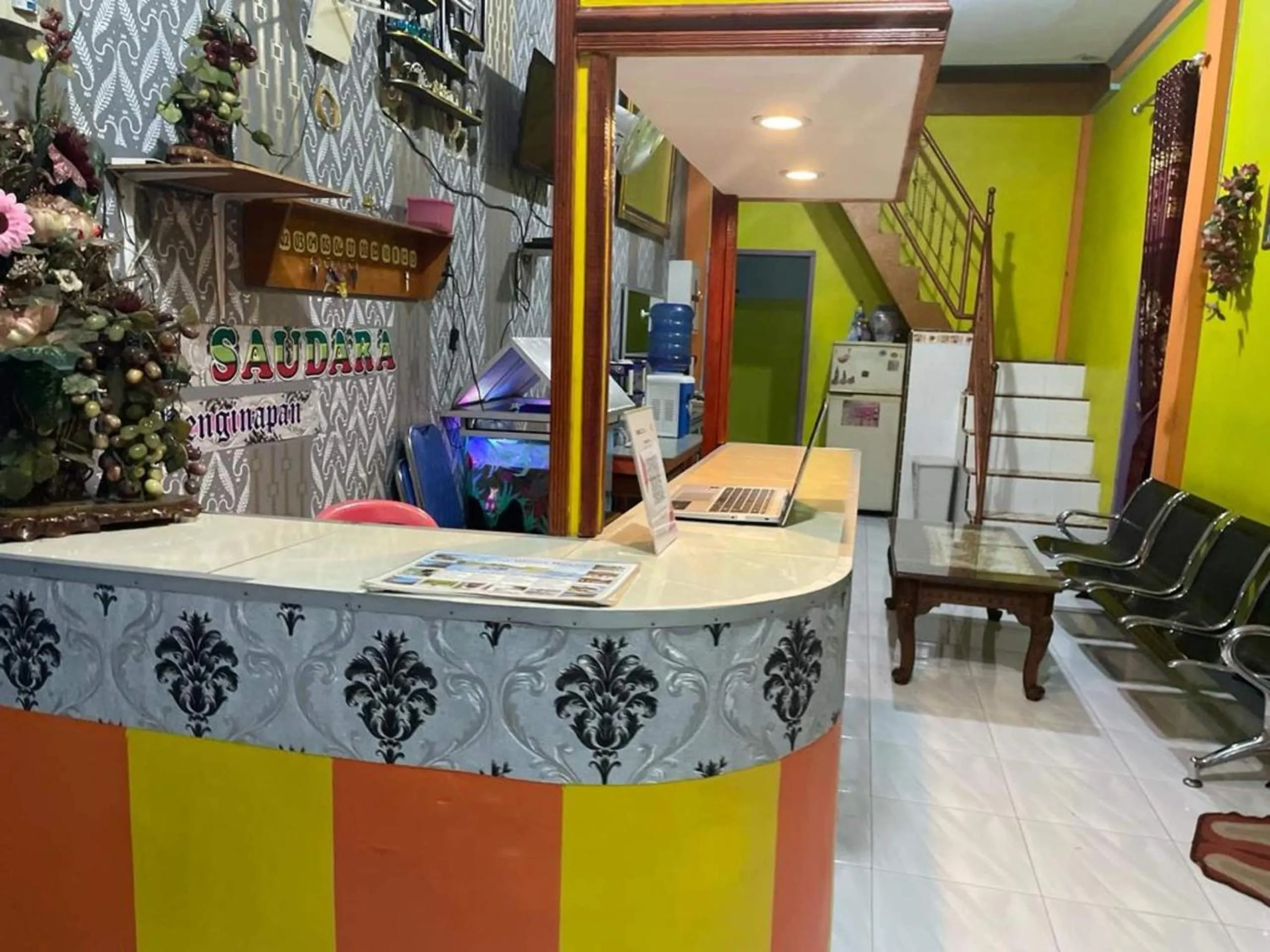 Lobby or reception in Hotel O Lima Saudara Syariah