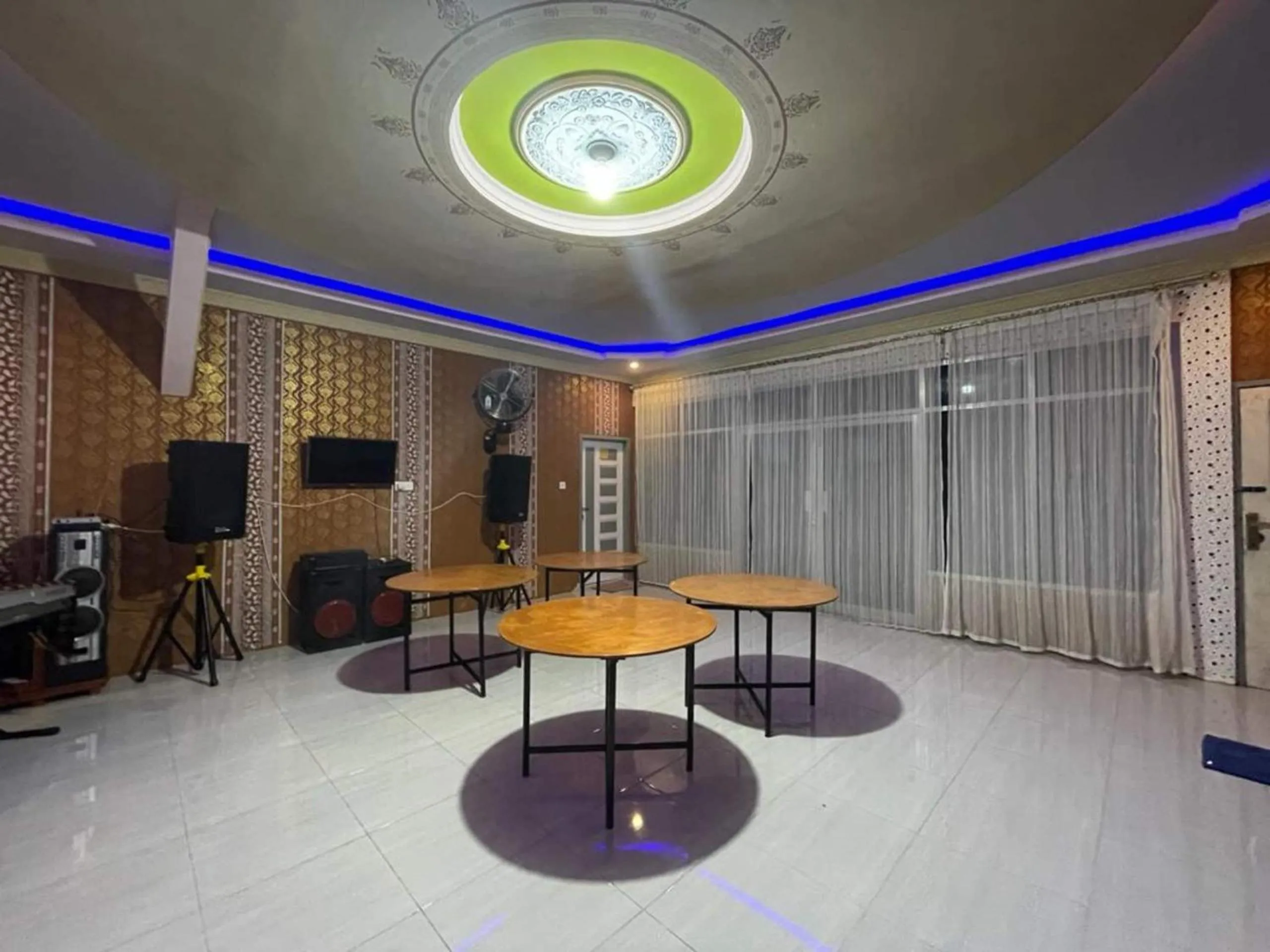 Lobby or reception in Hotel O Lima Saudara Syariah