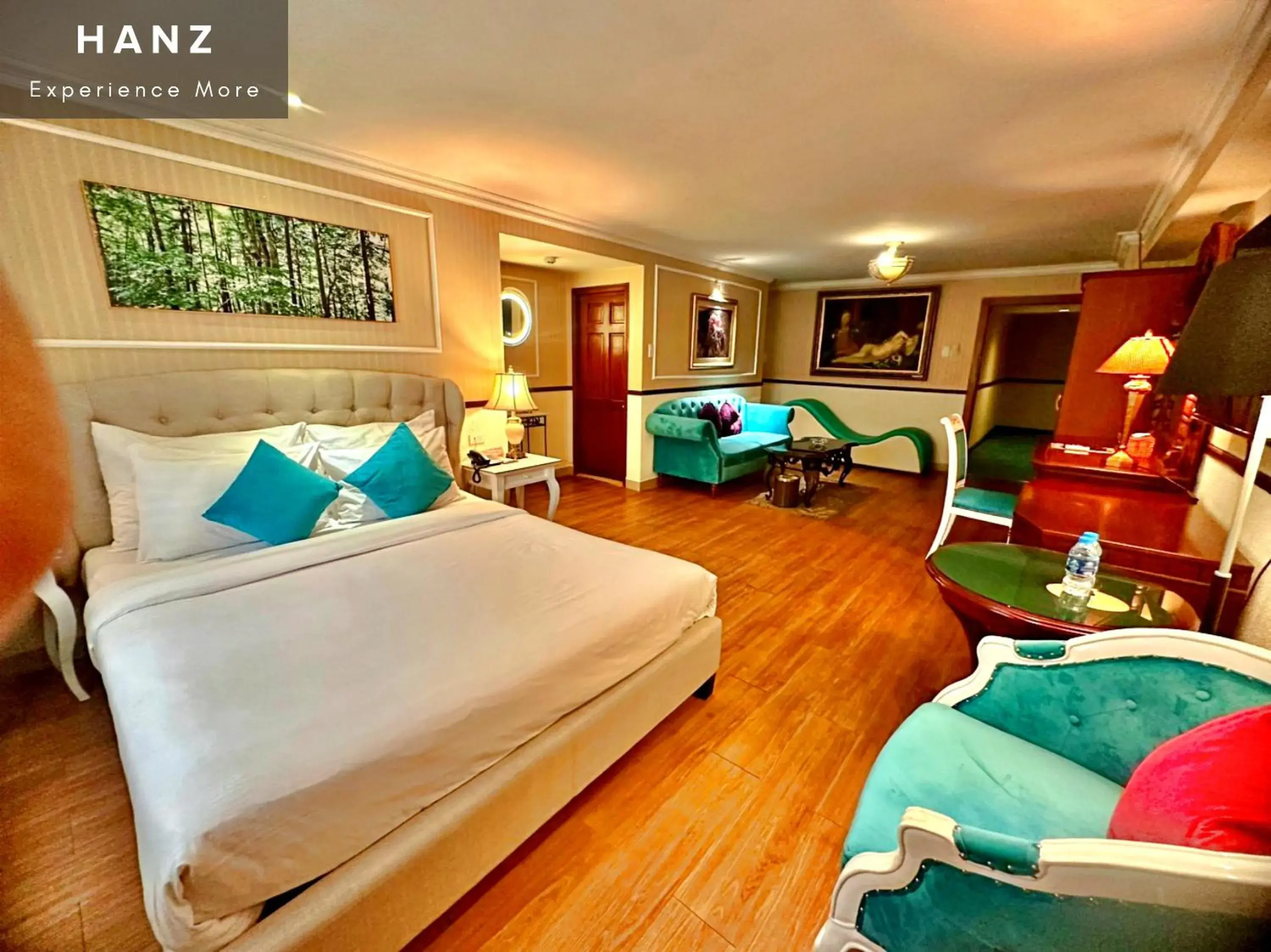 Deluxe Suite in S79 Saigon Garden Hotel & Spa Deluxe Suite in S79 Saigon Garden Hotel & Spa