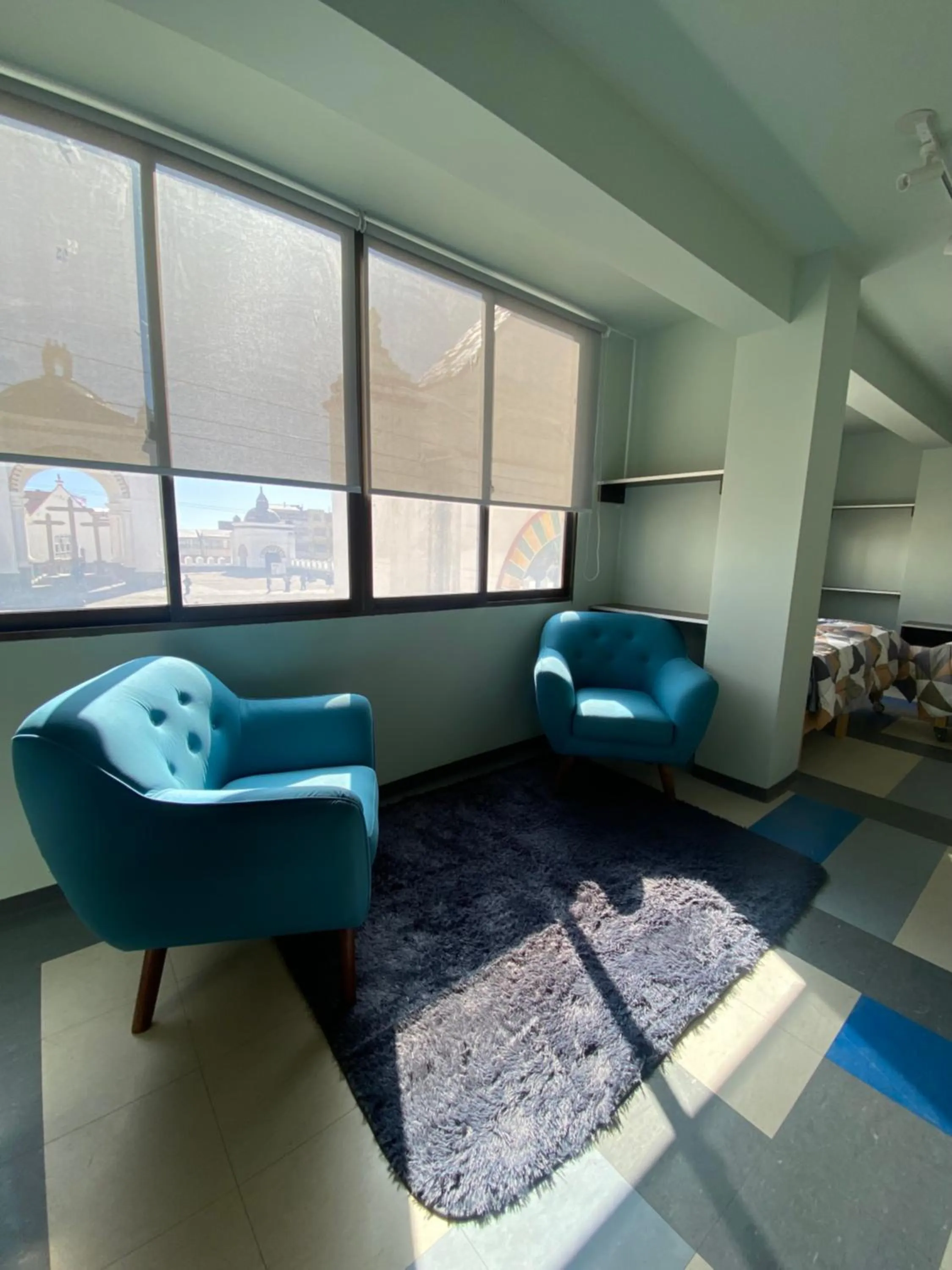 Mia Posada Copacabana