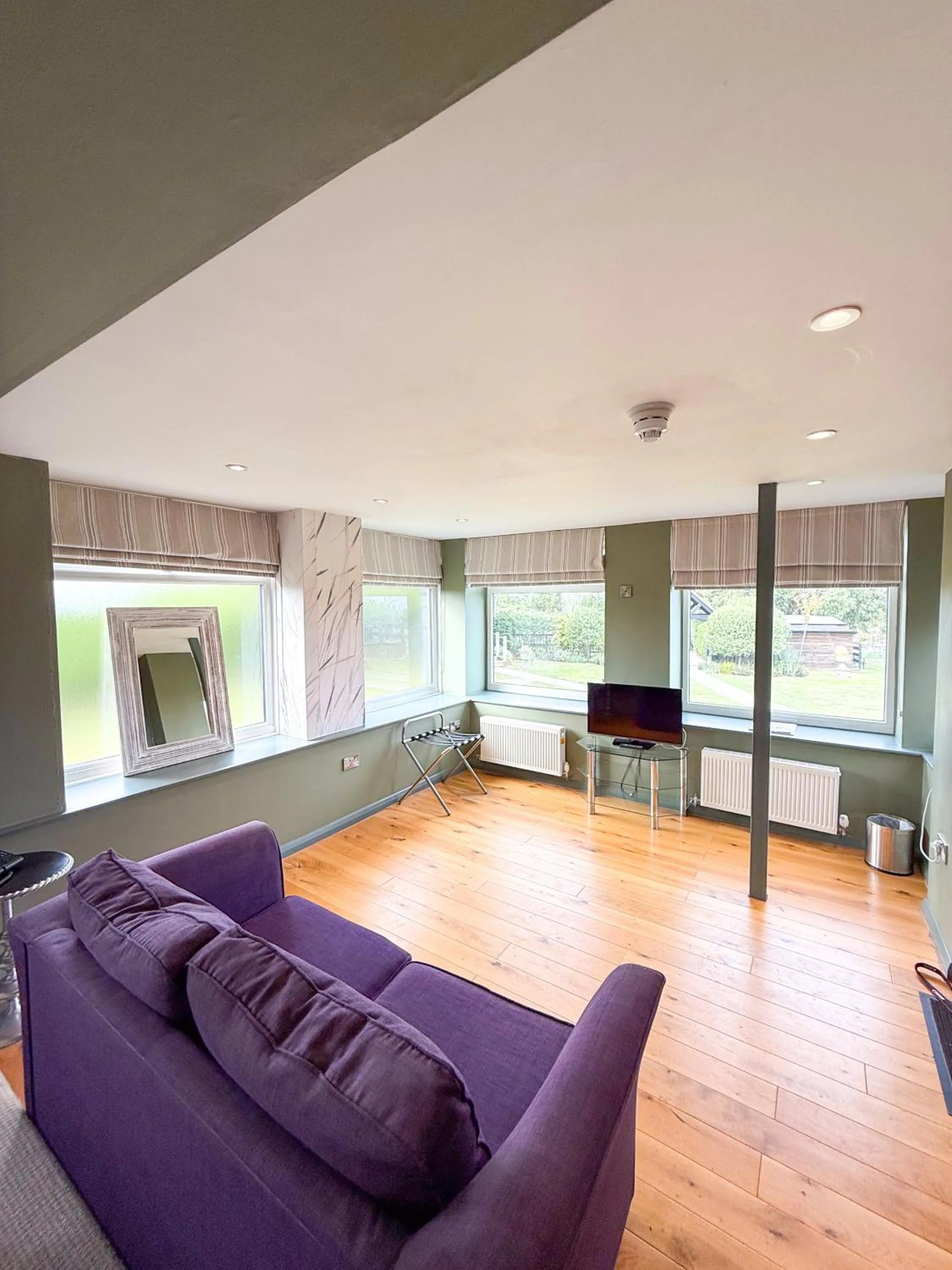 The Crescent Turner Hotel