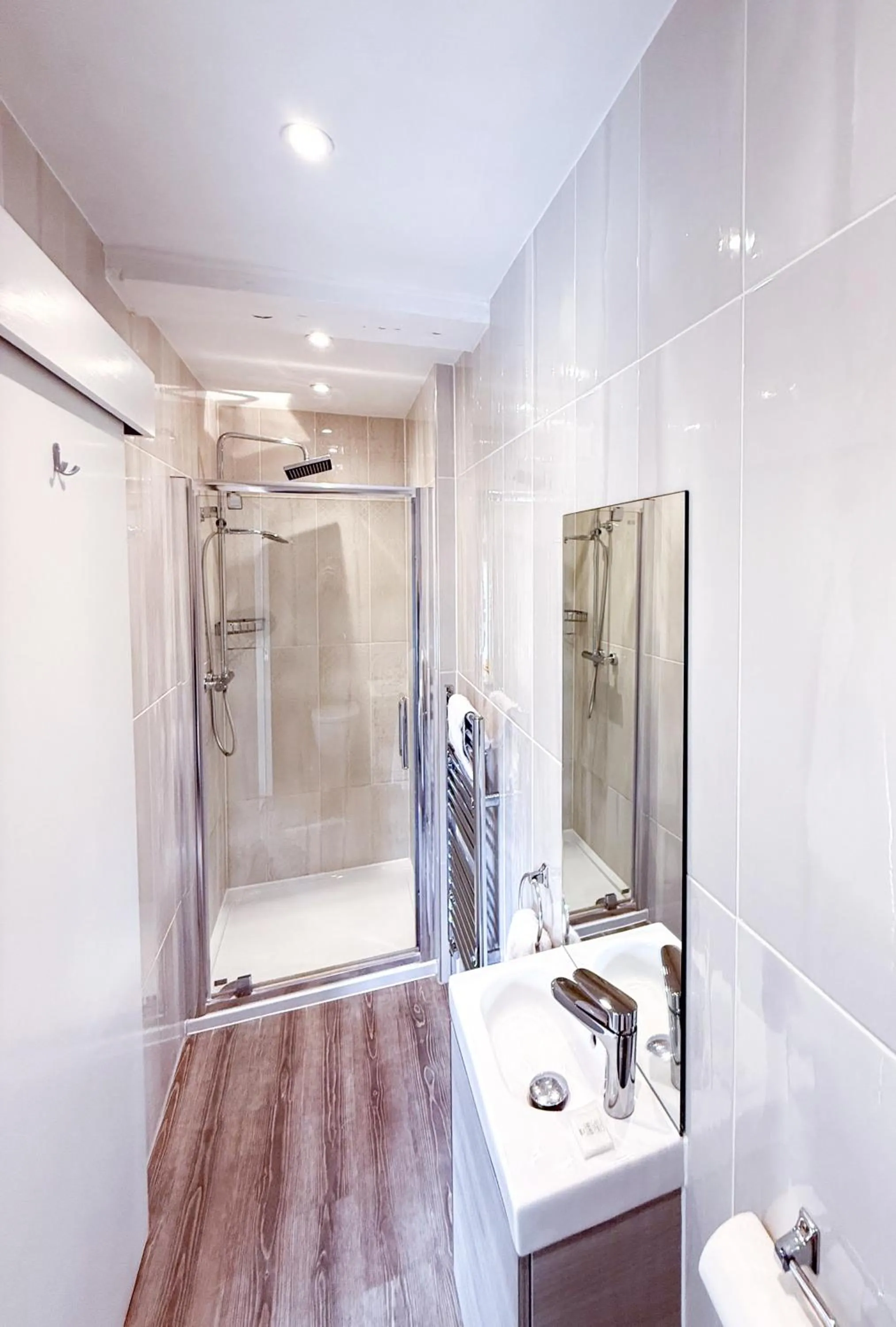 The Crescent Turner Hotel