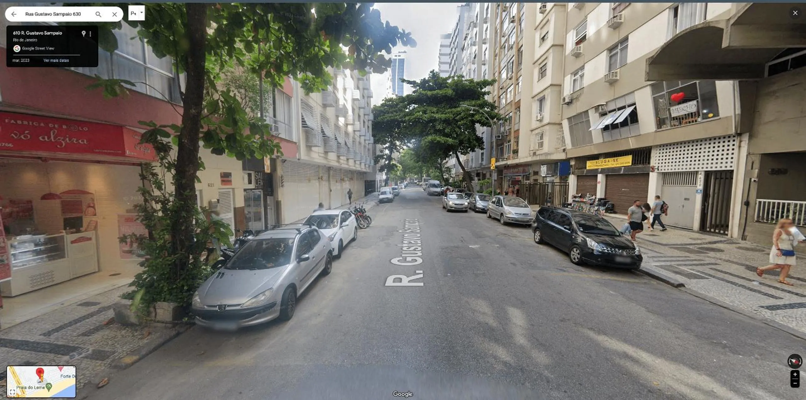 Street view in Copacabana Refúgio na Beira da Praia
