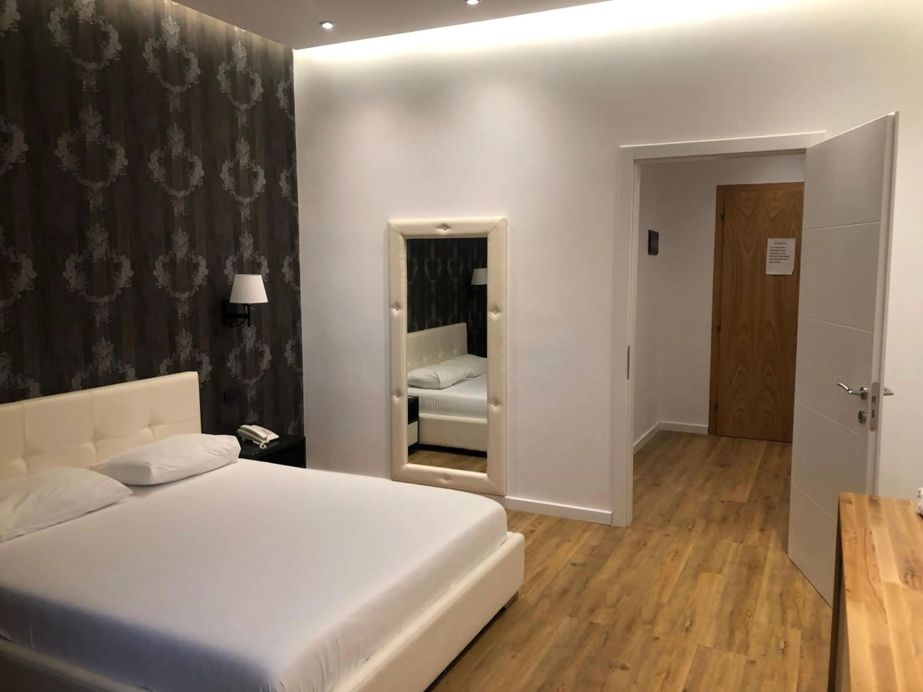 Photo of the whole room, Bed in Aurelis Hotel