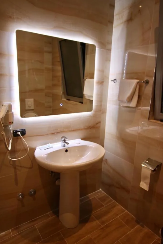 Shower in Aurelis Hotel