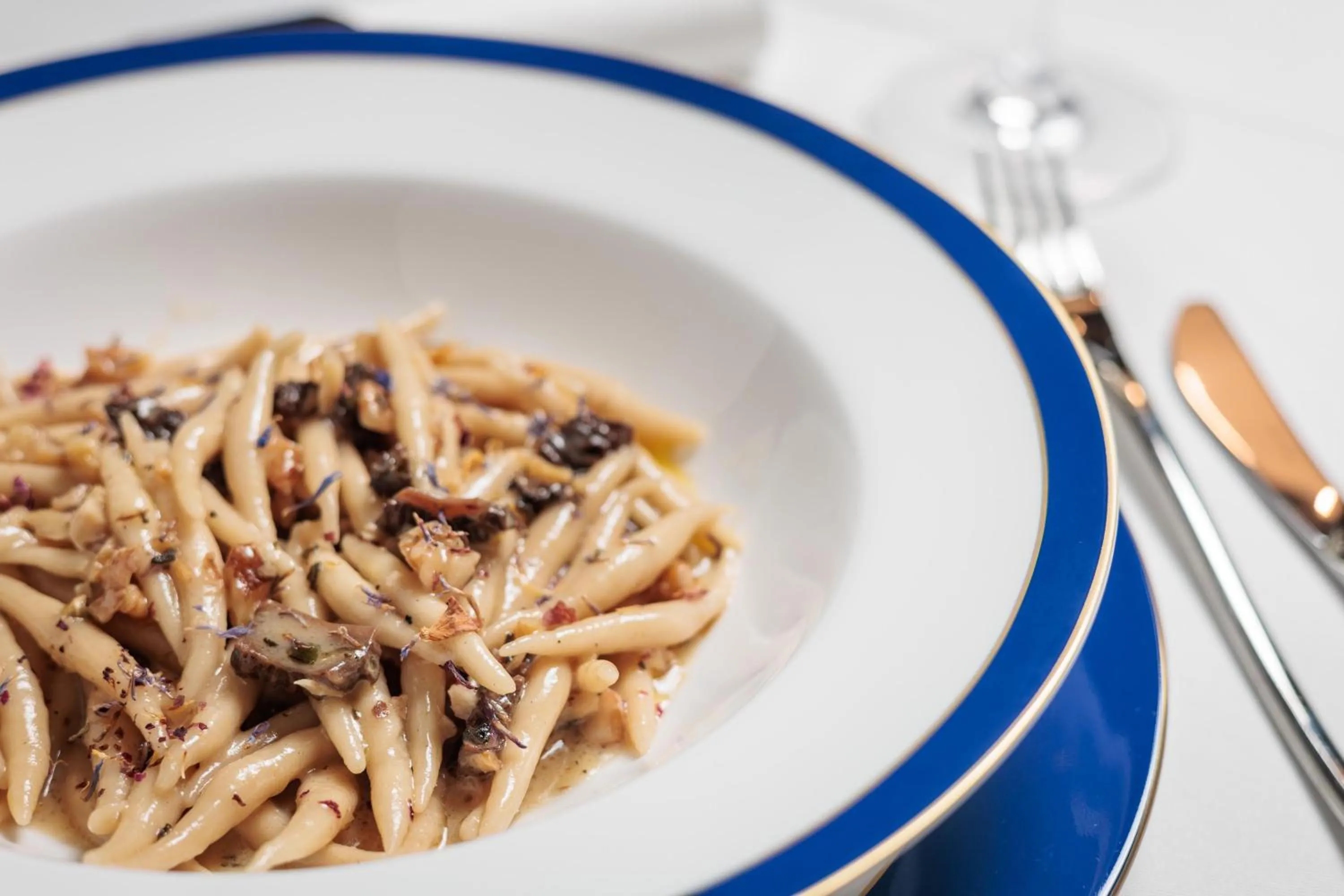 Restaurant/places to eat in Radisson Collection Hotel, Old Mill Belgrade