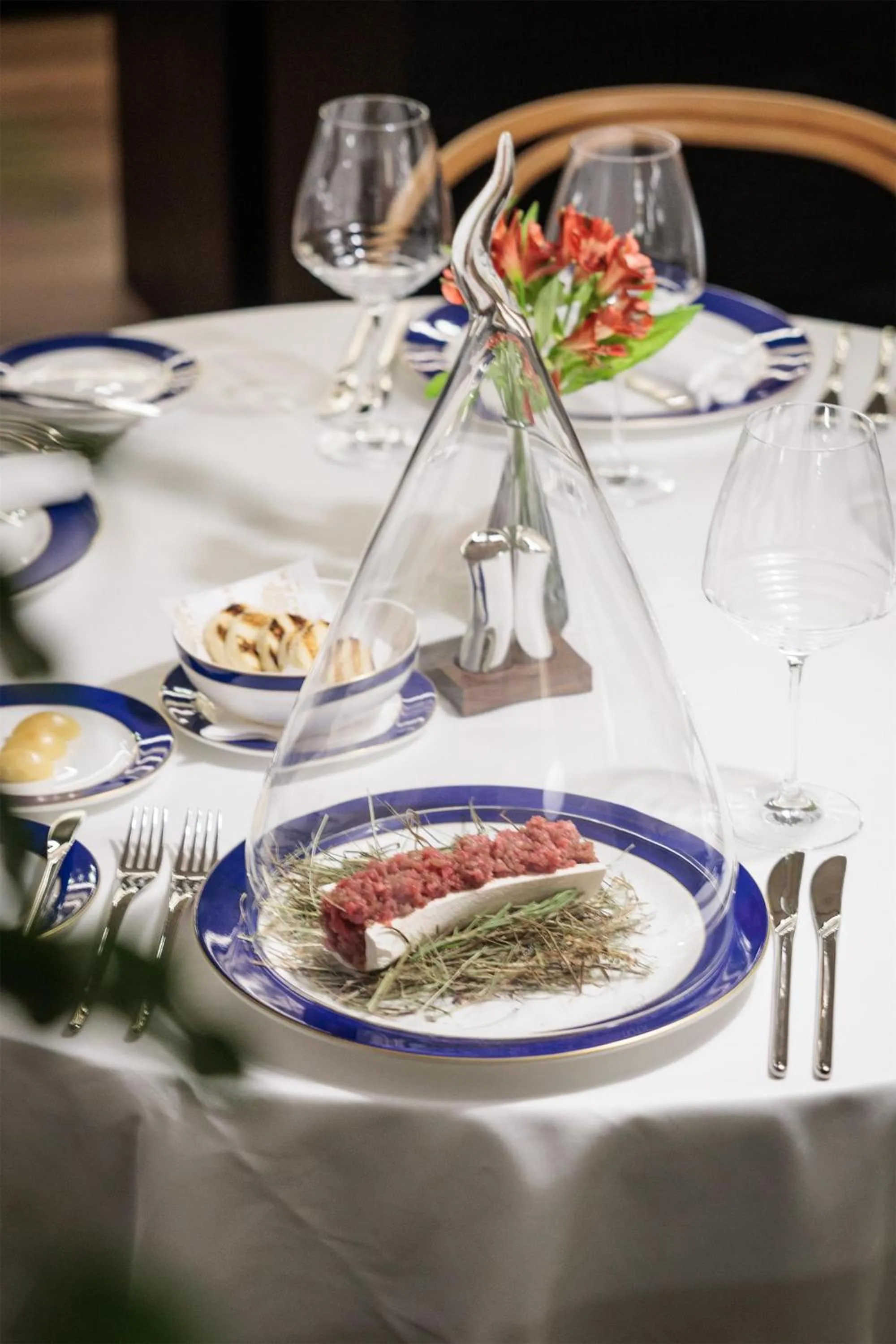 Restaurant/places to eat in Radisson Collection Hotel, Old Mill Belgrade