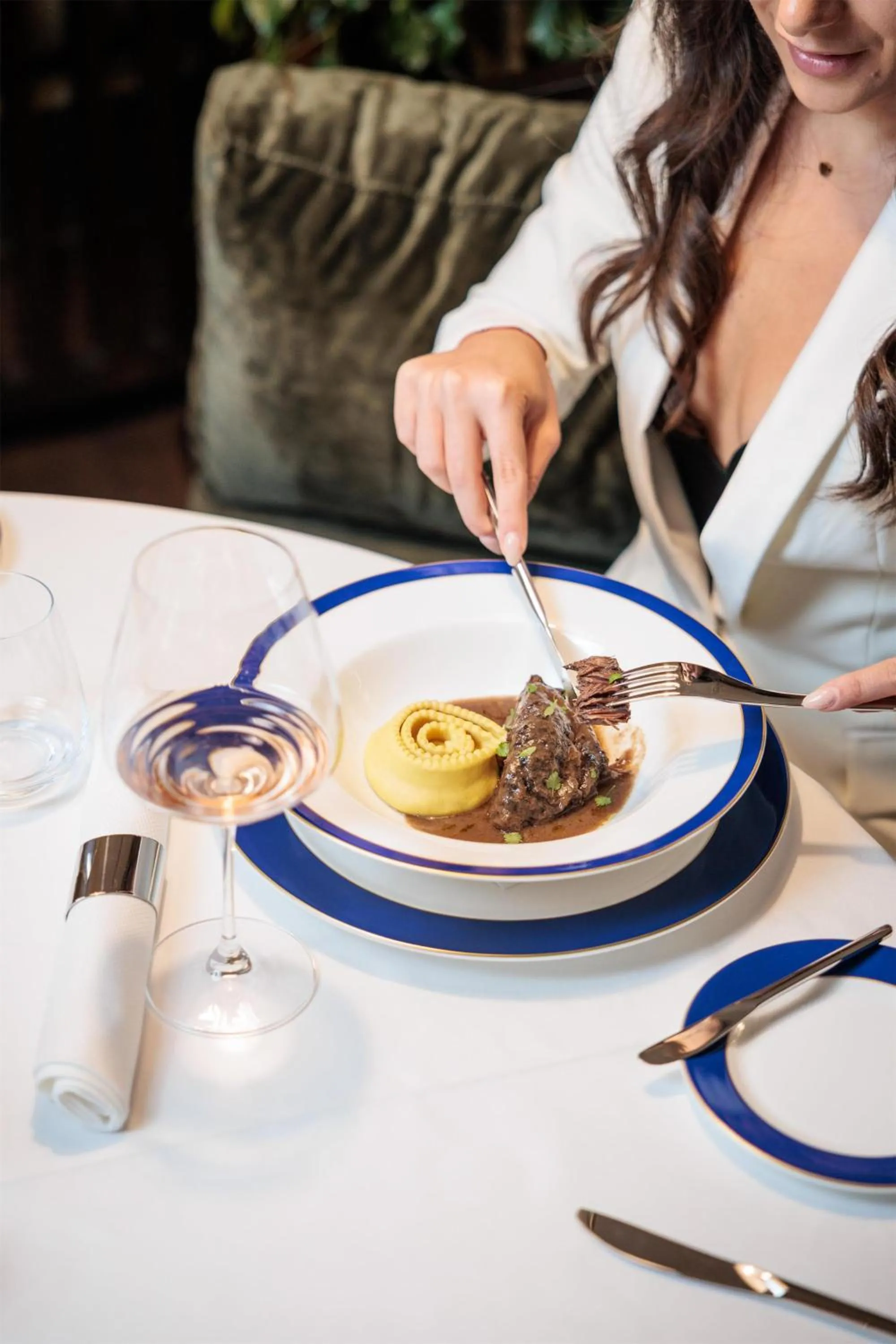 Restaurant/places to eat in Radisson Collection Hotel, Old Mill Belgrade