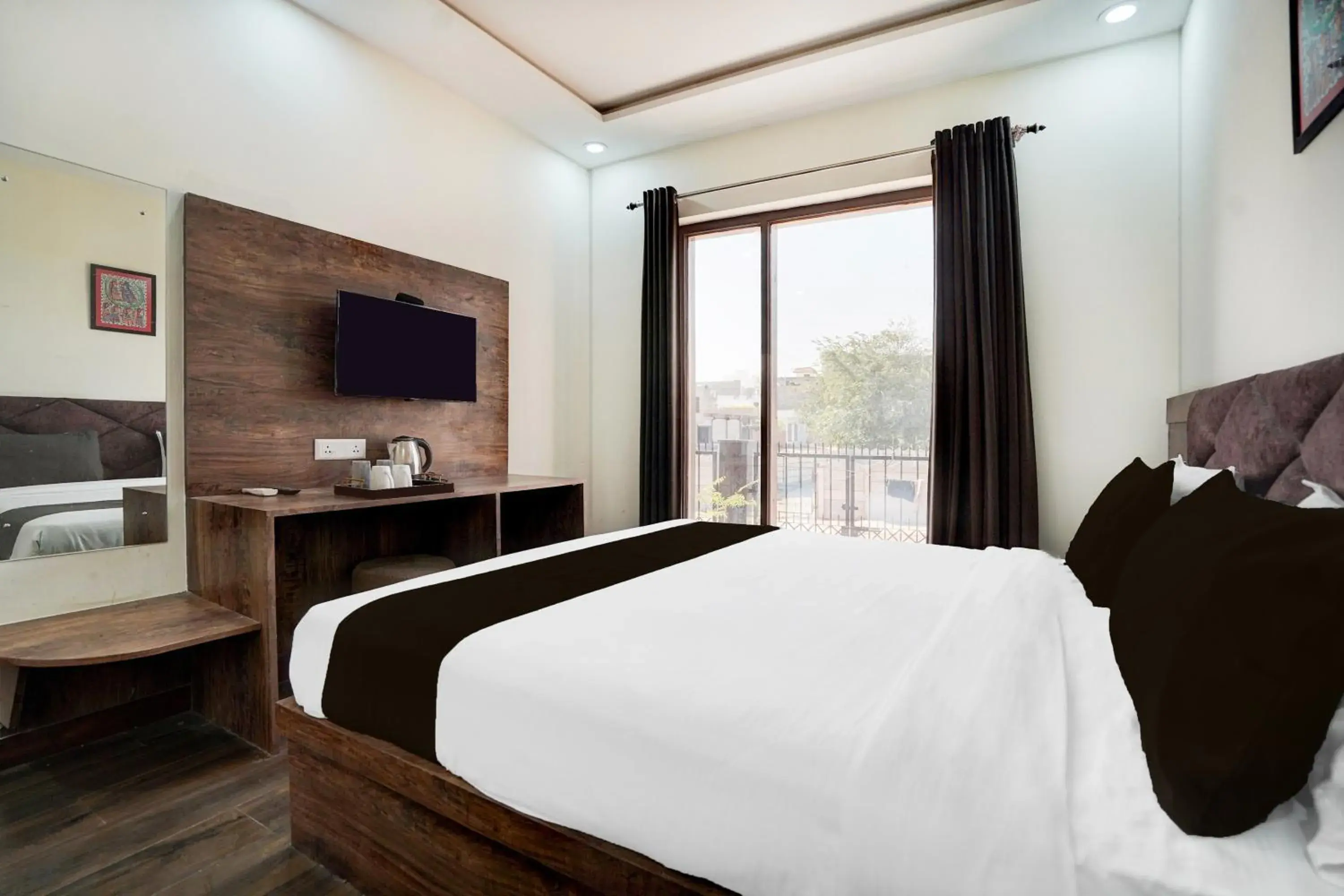 Townhouse Taj Mahal East Gate Formerly Royal Empire Townhouse Taj Mahal East Gate Formerly Royal Empire