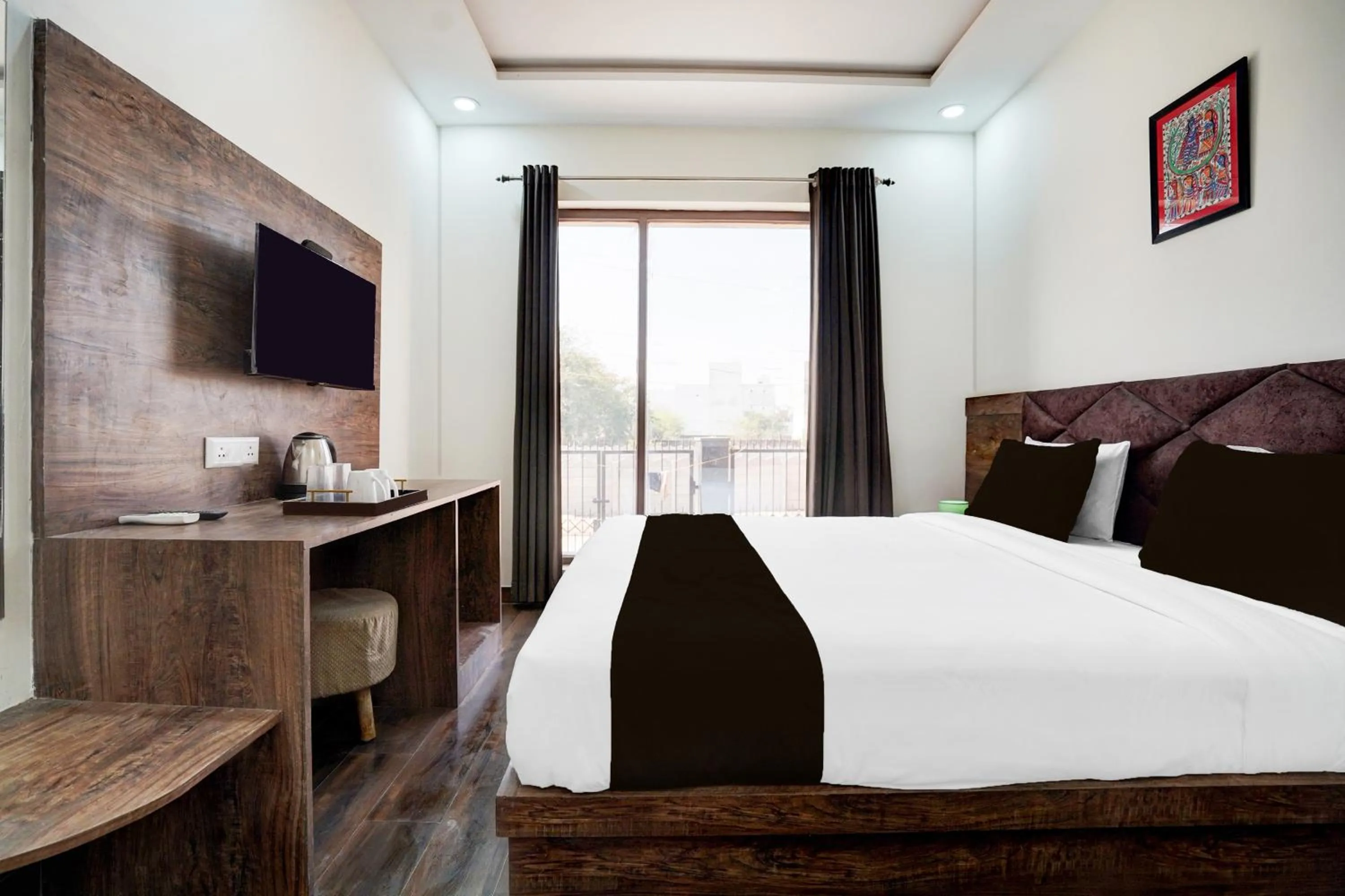 Bedroom, Bed in Townhouse Taj Mahal East Gate Formerly Royal Empire