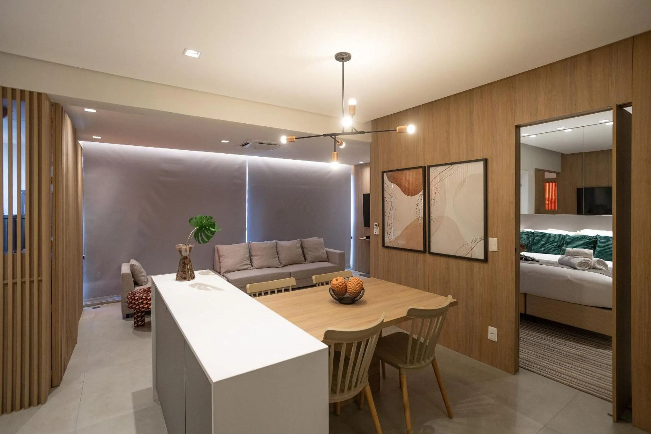 Dining area, Bed in One Eleven Home And Work By Helbor