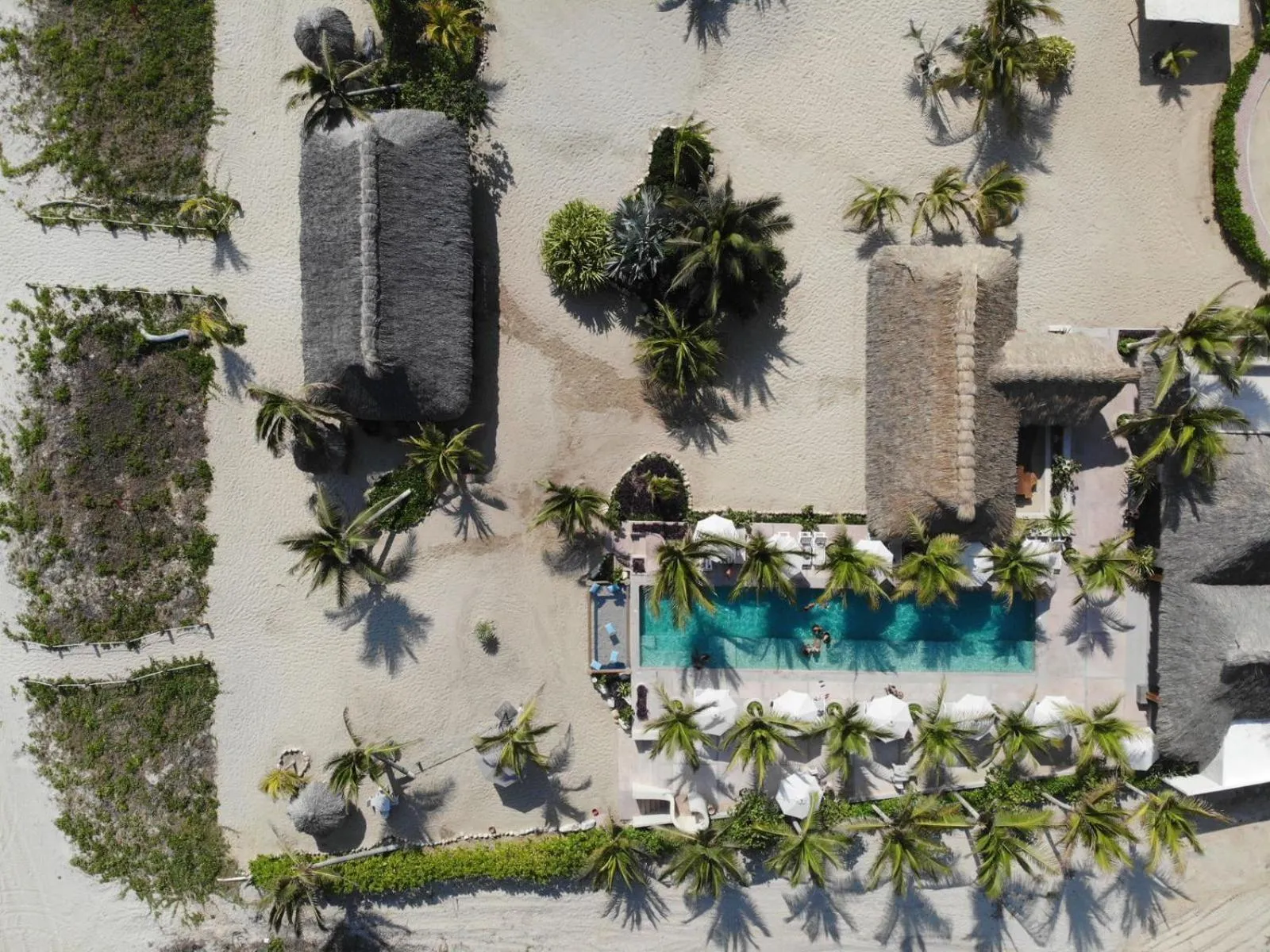 Swimming pool in El Origen Villas & Spa-Puerto Escondido