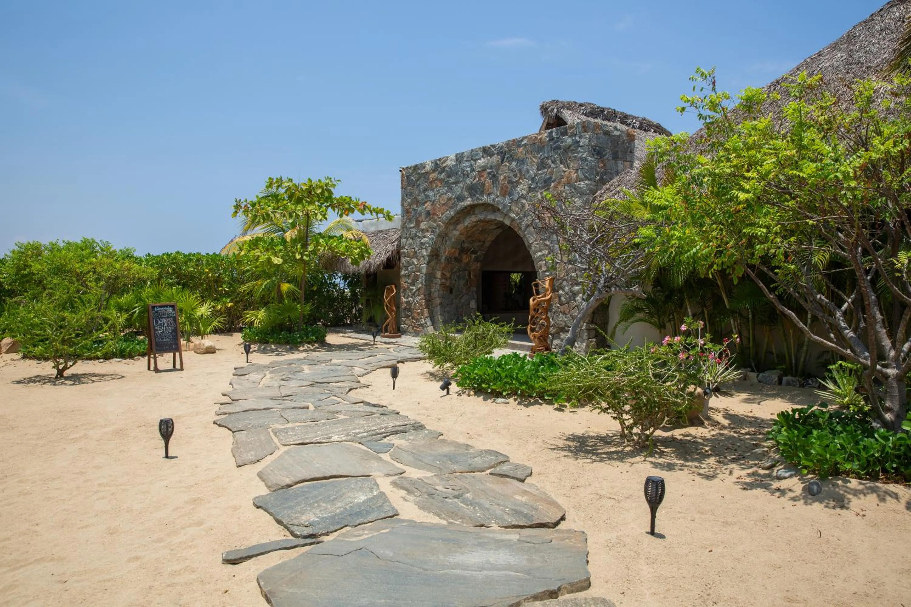 Restaurant/places to eat in El Origen Villas & Spa-Puerto Escondido