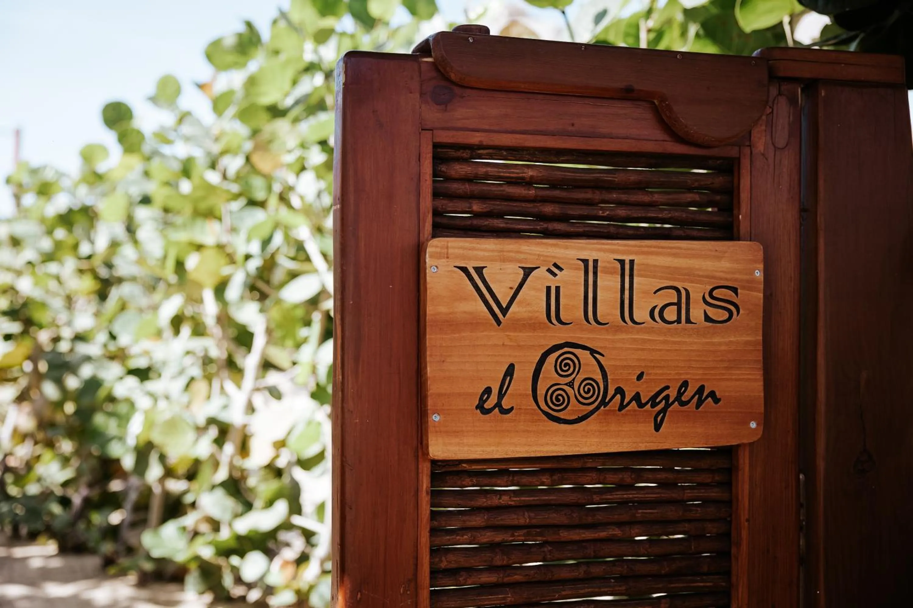 Logo/Certificate/Sign in El Origen Villas & Spa-Puerto Escondido
