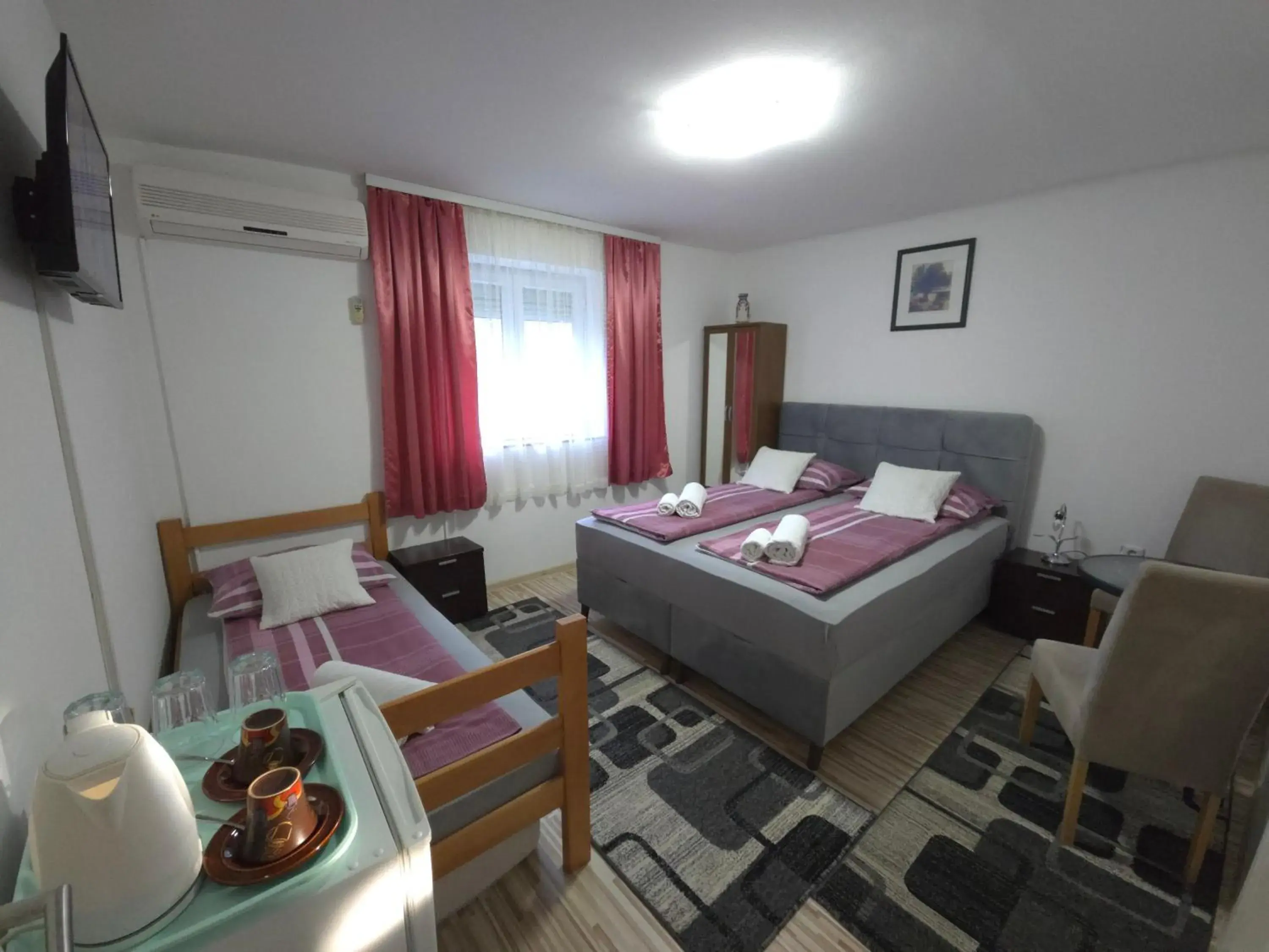 Triple Room with Private Bathroom in Guest House Nana Triple Room with Private Bathroom in Guest House Nana