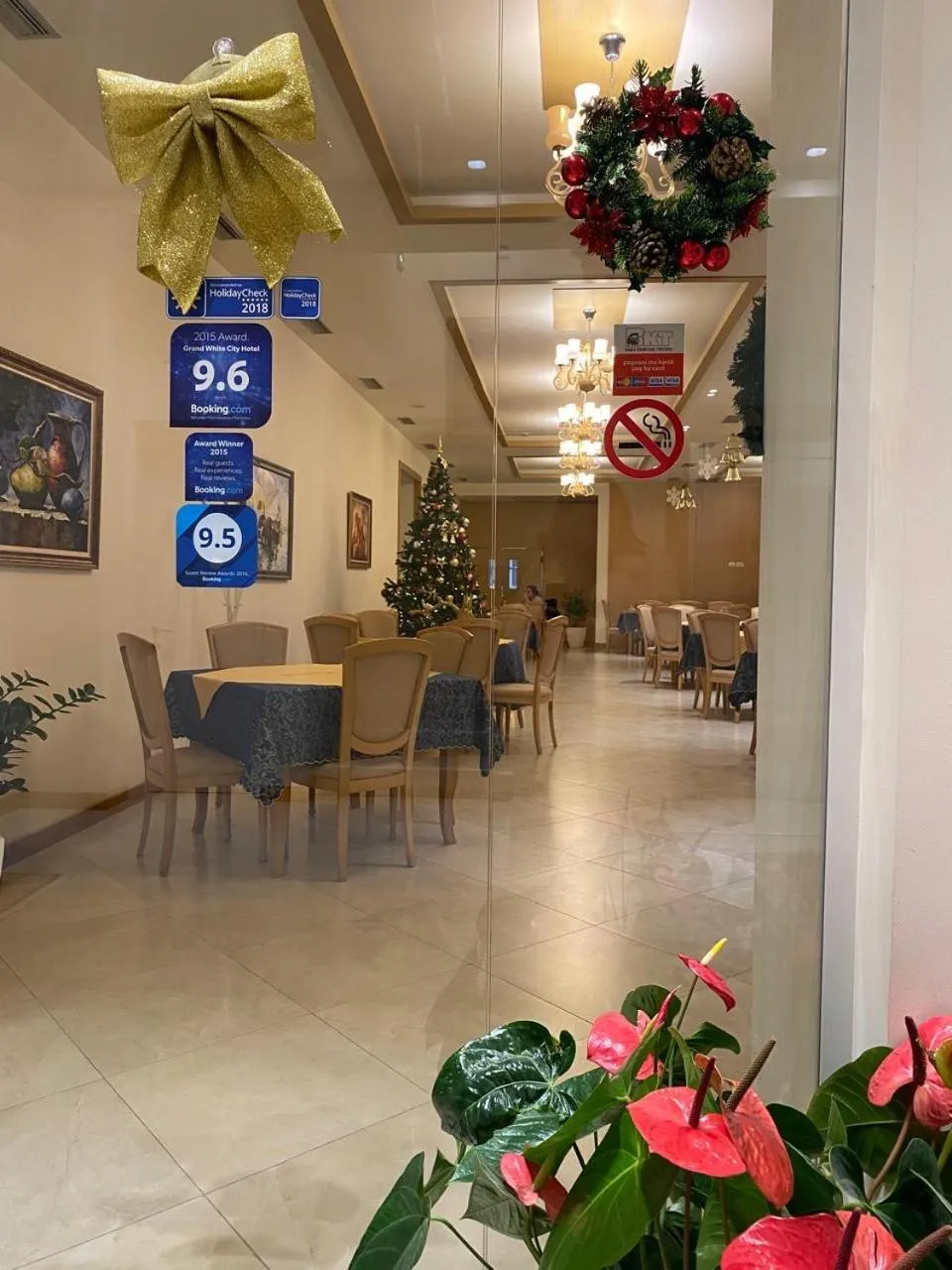 Restaurant/places to eat in Grand White City Hotel