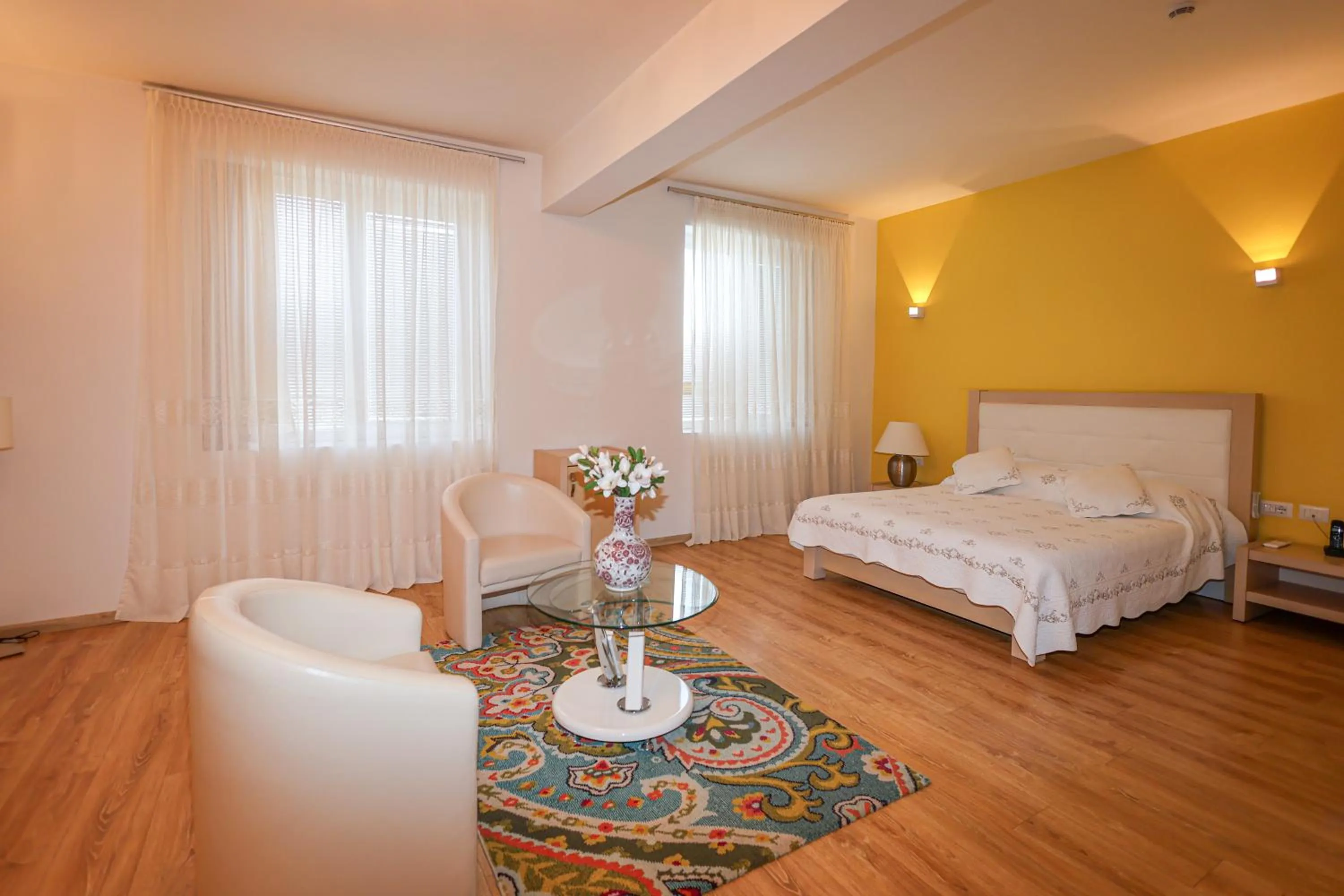 Bedroom, Bed in Grand White City Hotel