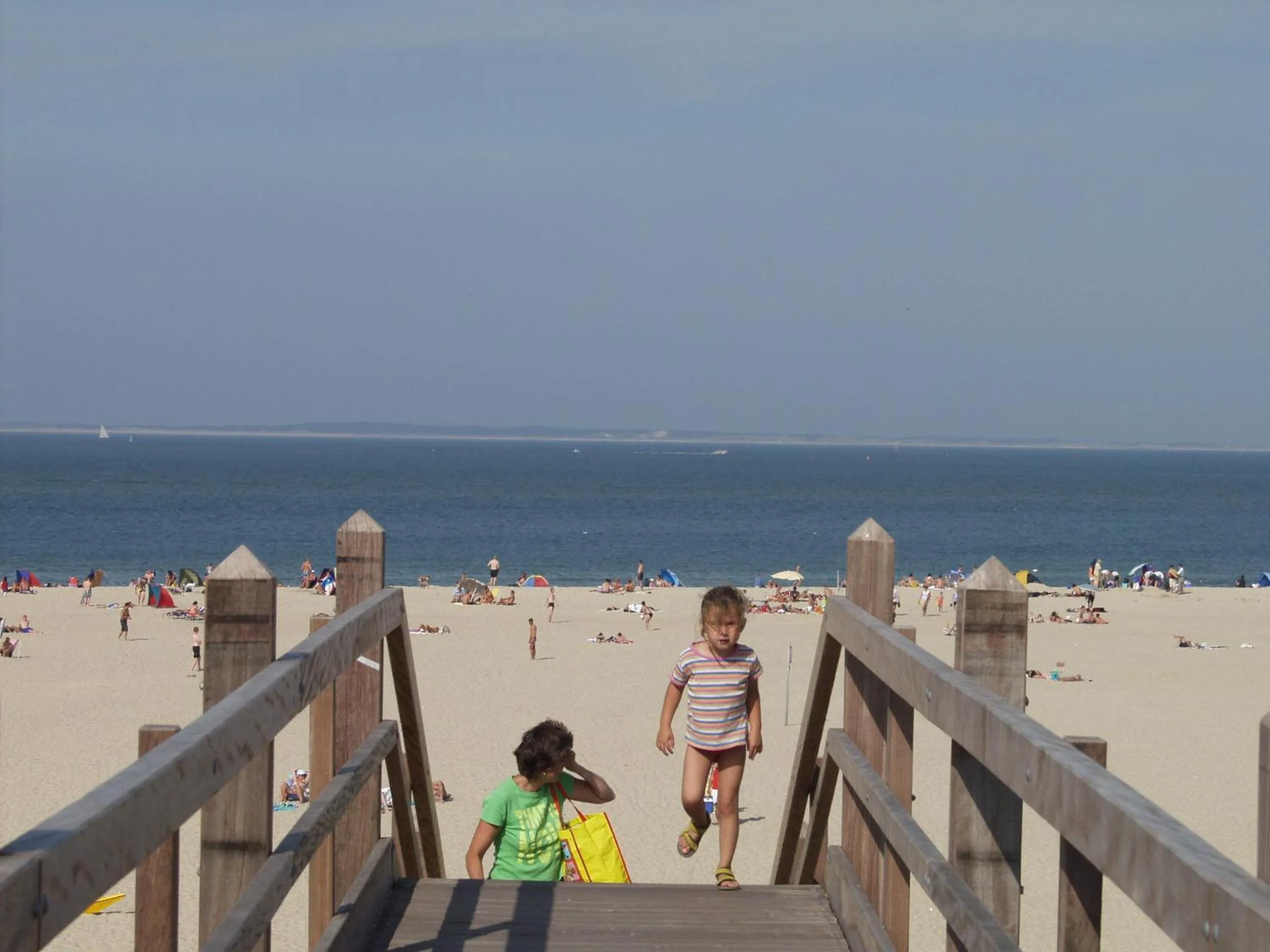 People in Hotel Restaurant de Boekanier