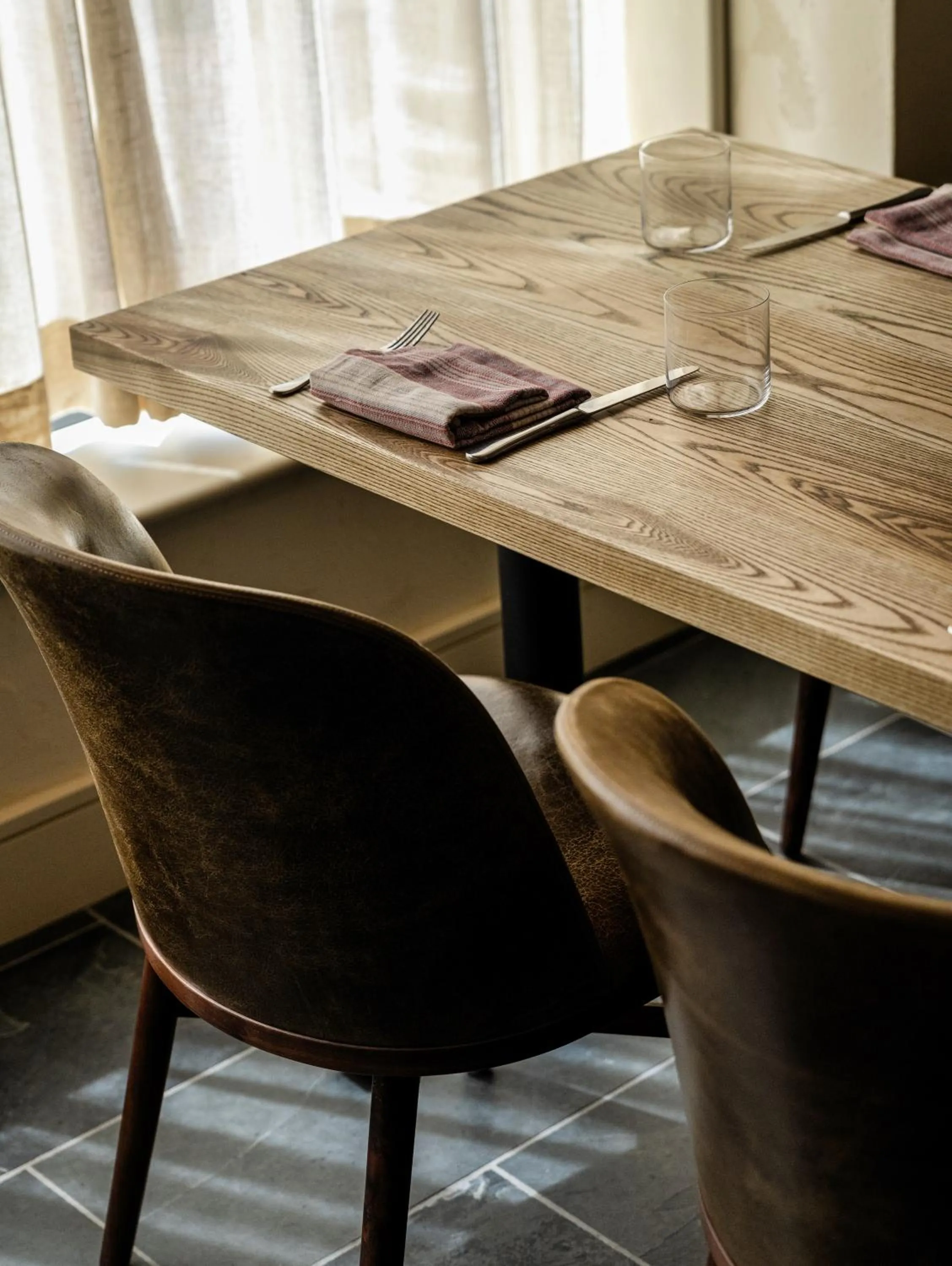 Restaurant/places to eat in Hotel Heron Old Town Alexandria