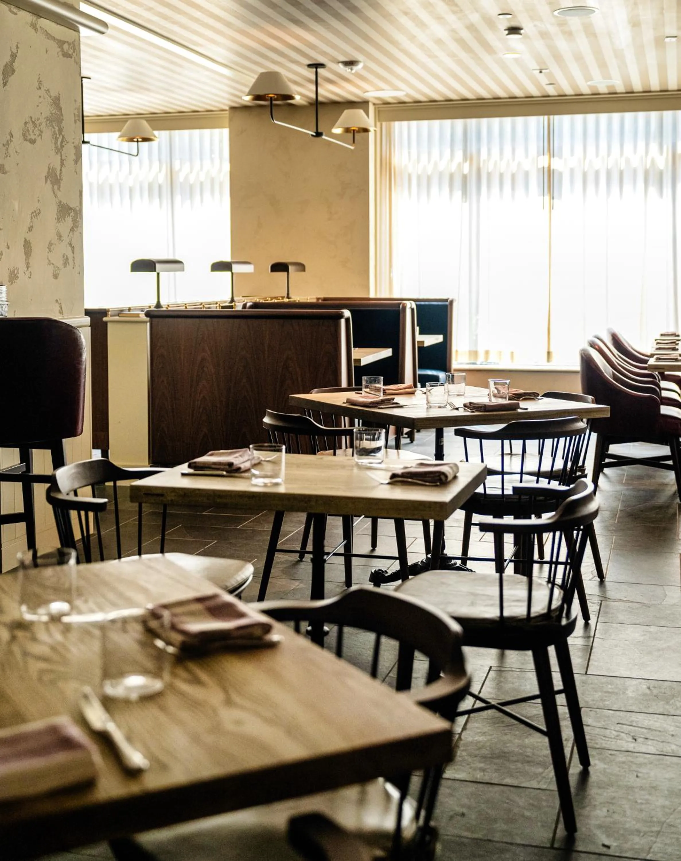 Restaurant/places to eat in Hotel Heron Old Town Alexandria