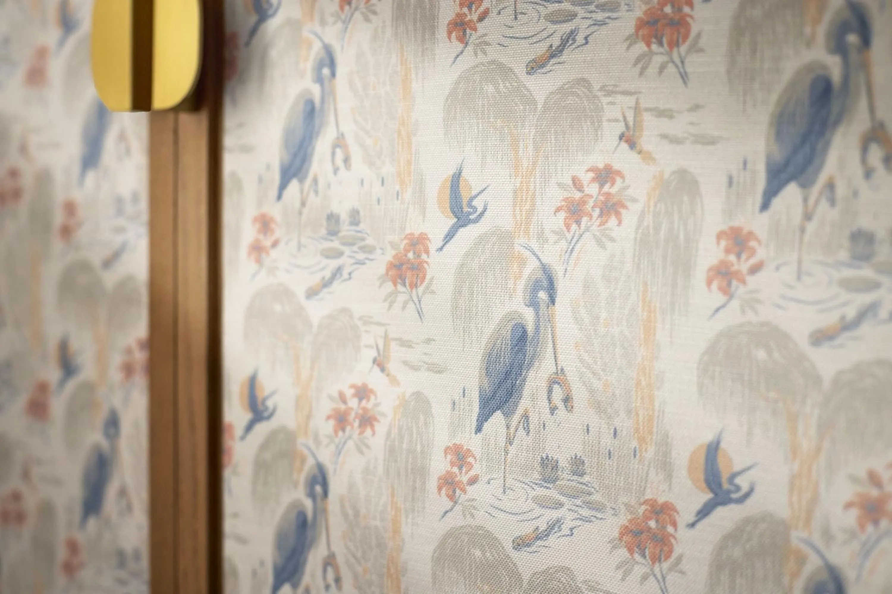 wardrobe in Hotel Heron Old Town Alexandria