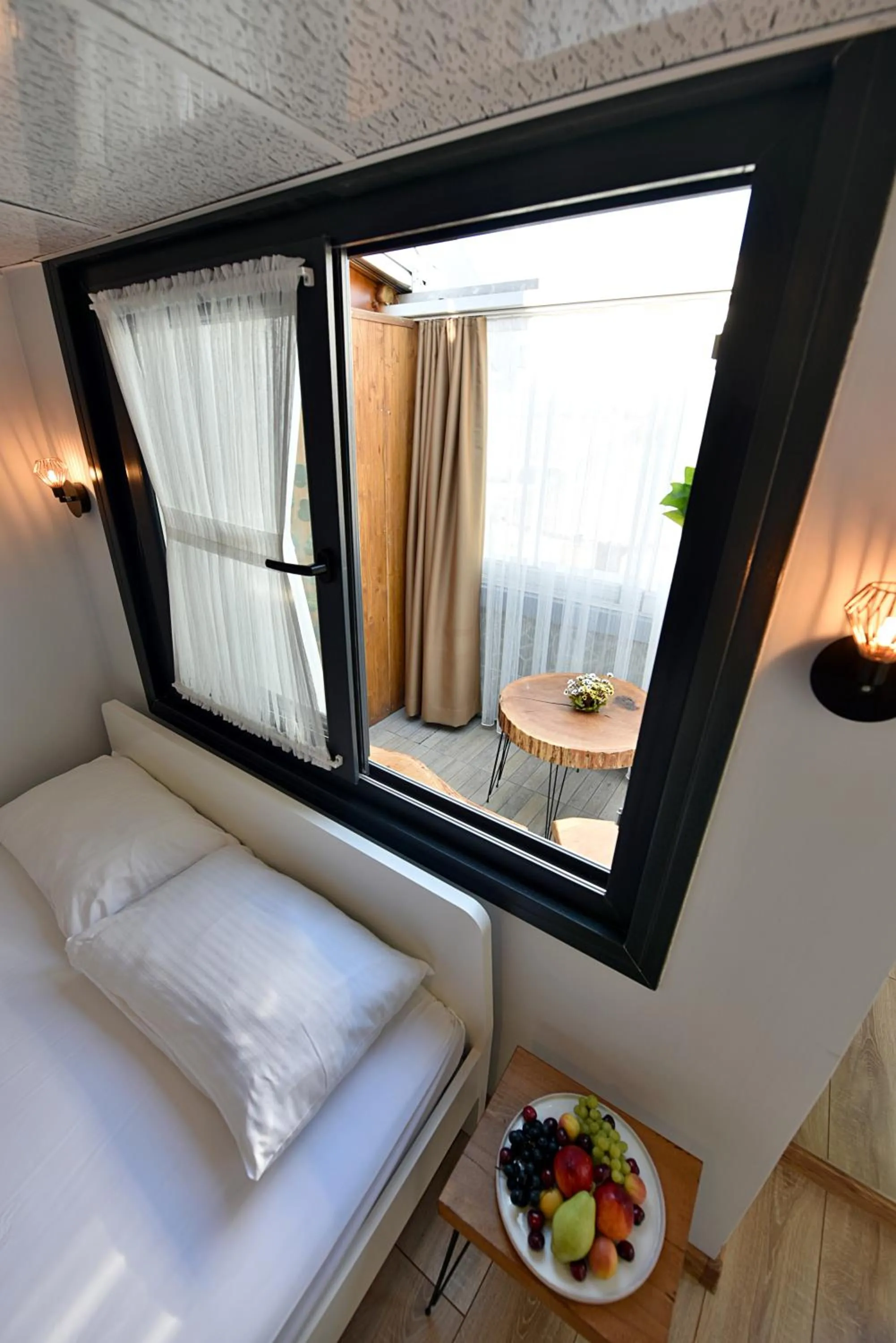 Day, Bed in Sunlife Oldcity