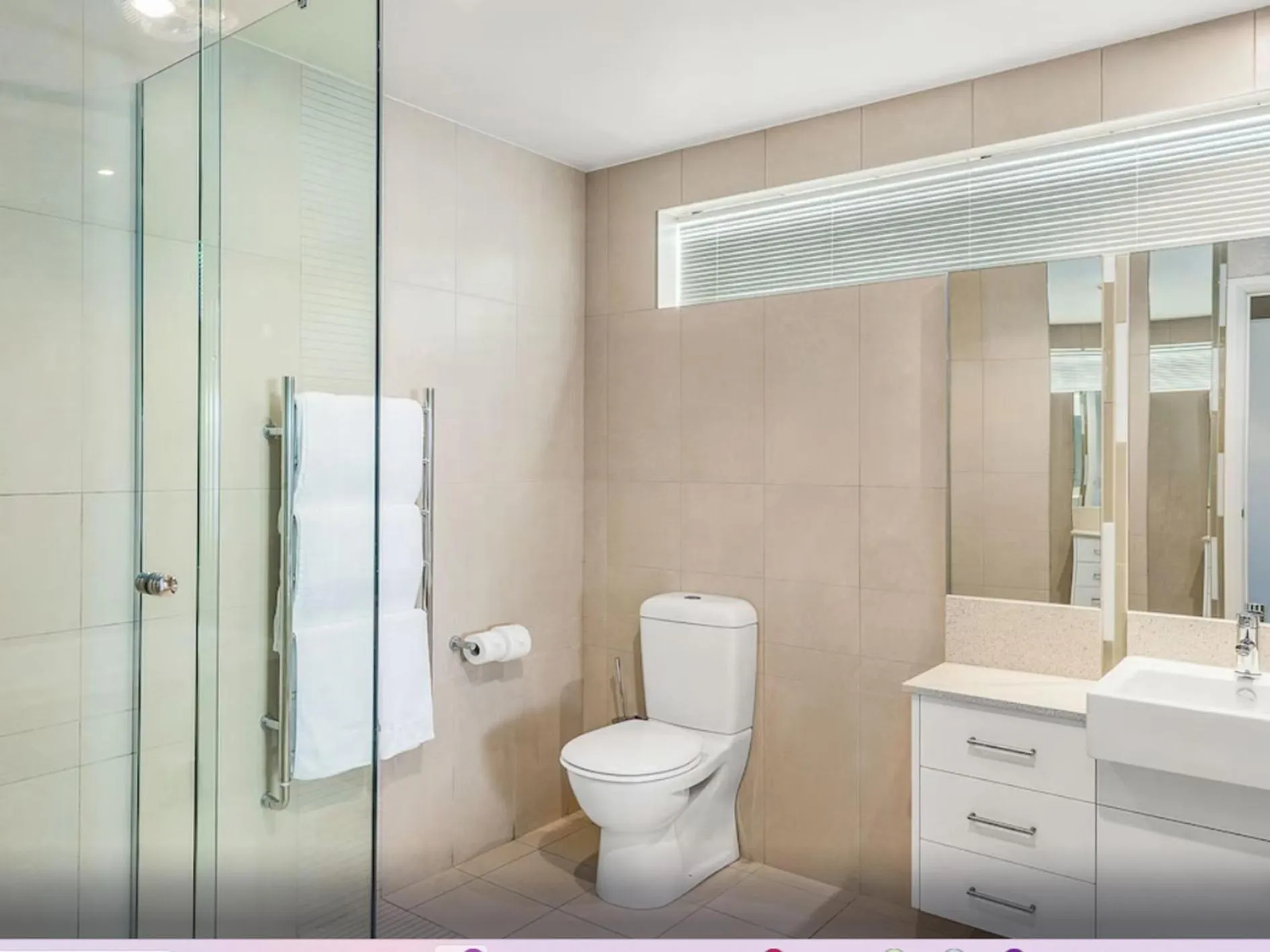 Bathroom in York Cove Hotel