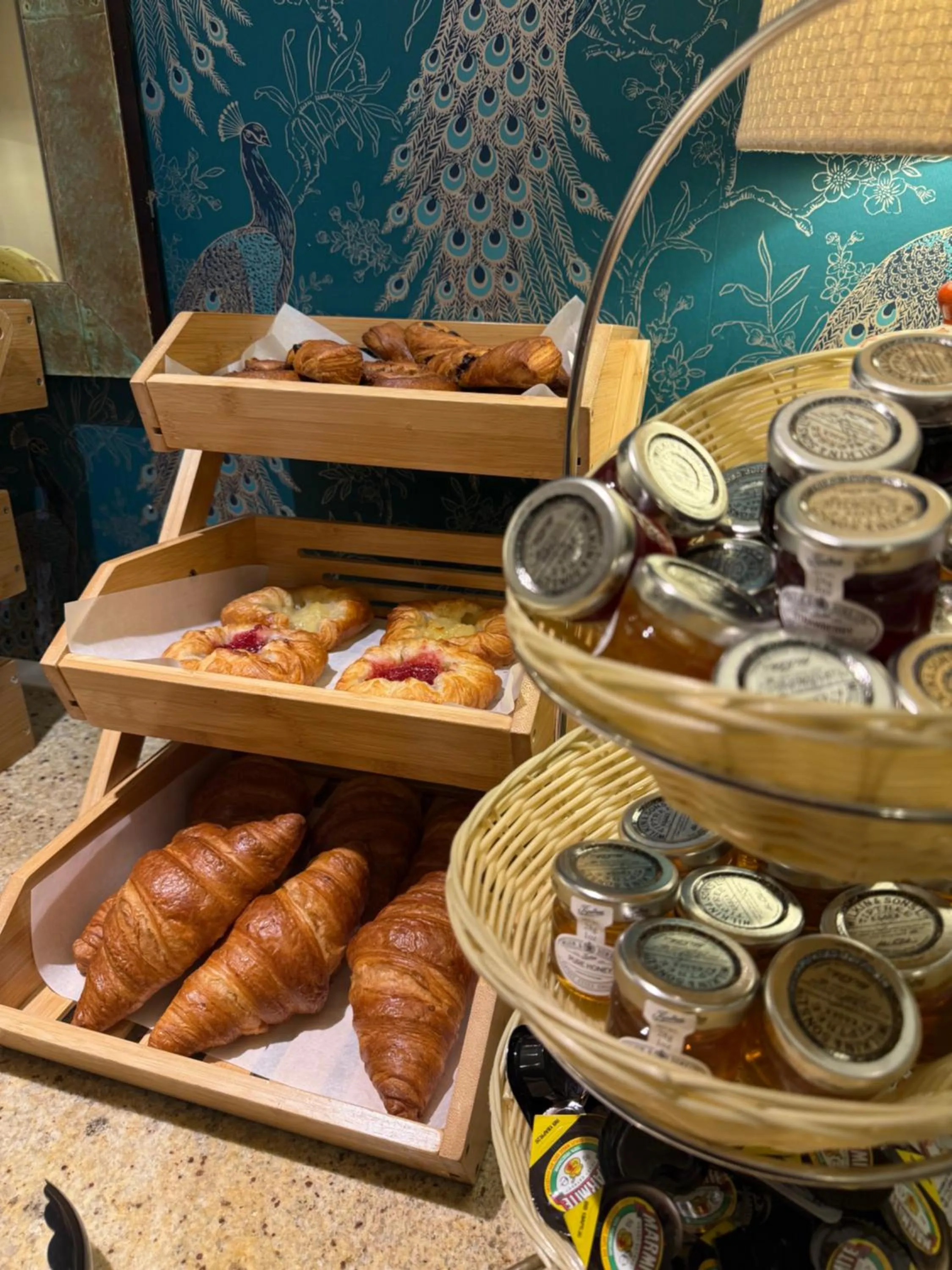 Breakfast in Lamb Hotel by Greene King Inns