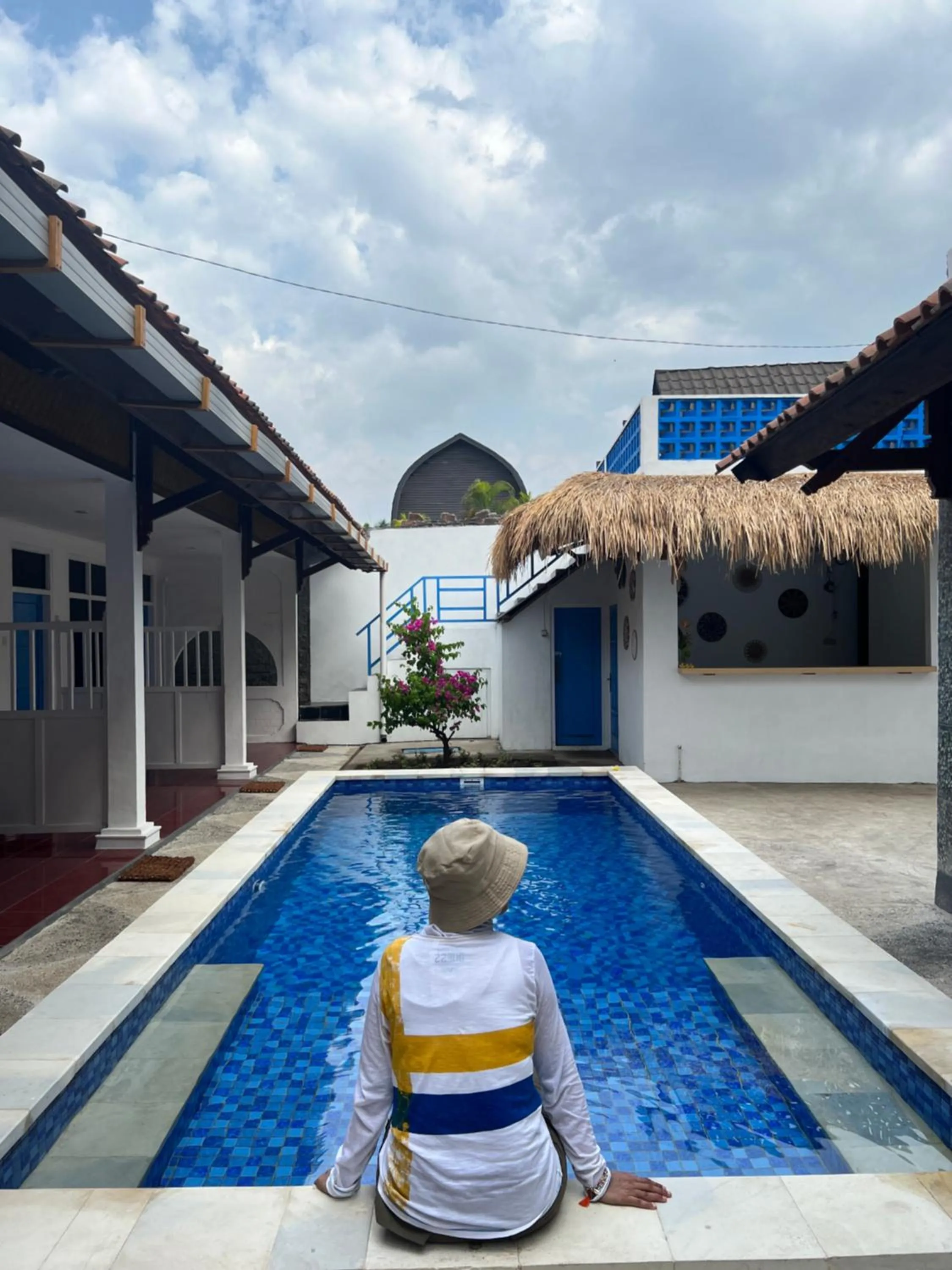 Pool view in Seaside Hotel