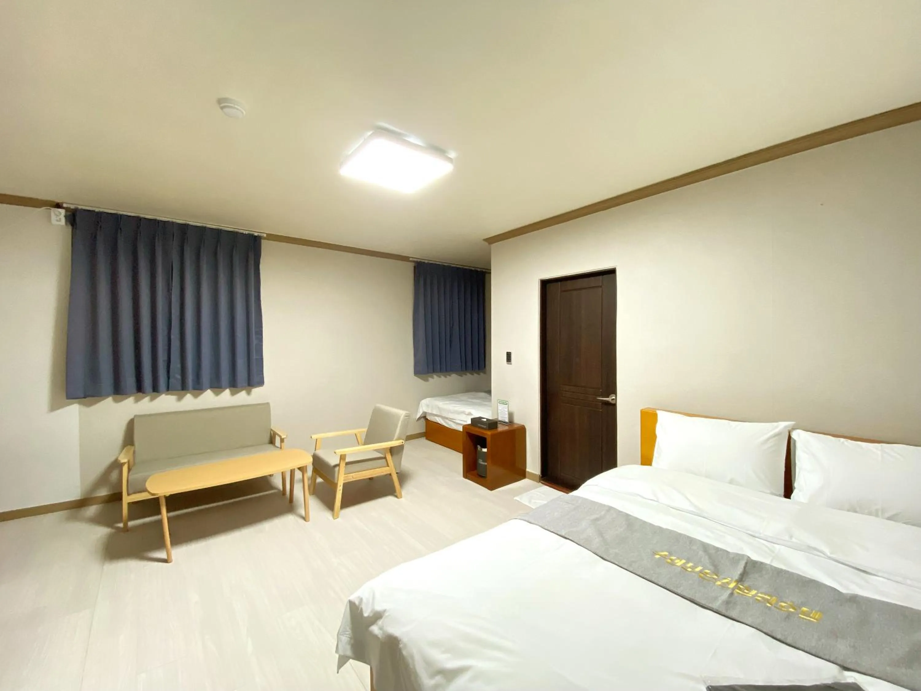 Bed in Suanbo Hot Spring Healing Hotel