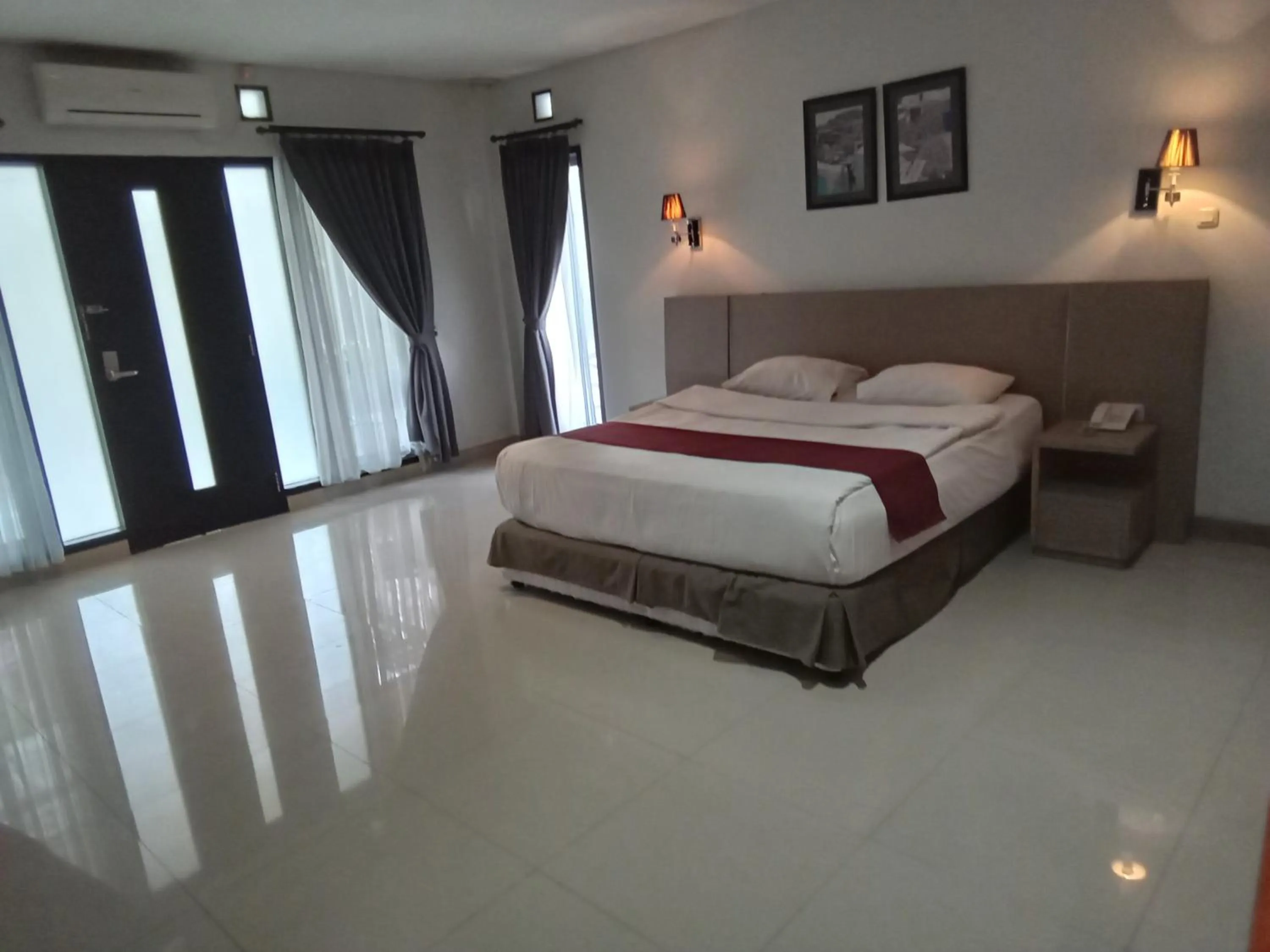 Bed in Resort Prima Cipayung