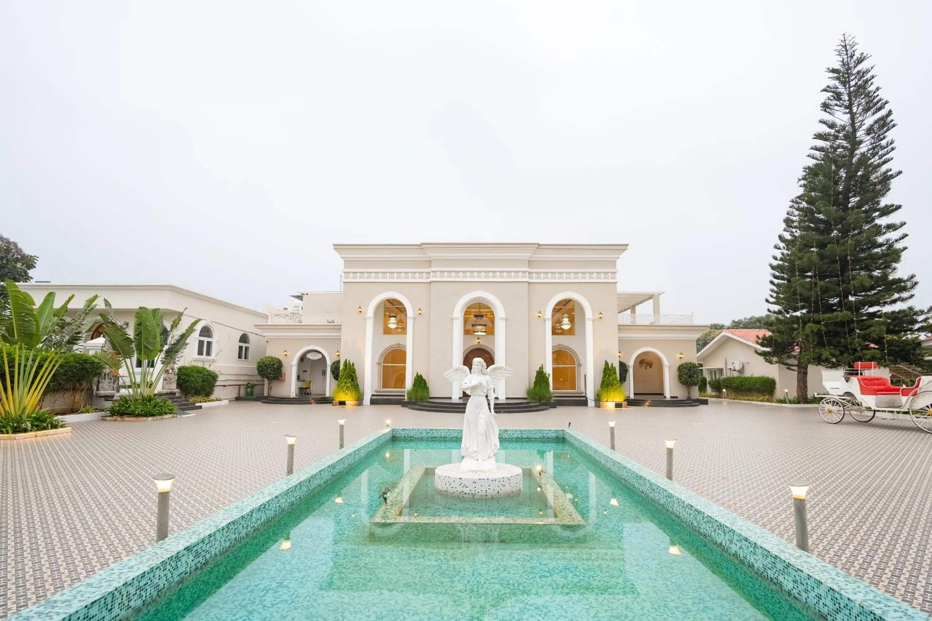 Property building in CSR Landmark Resorts