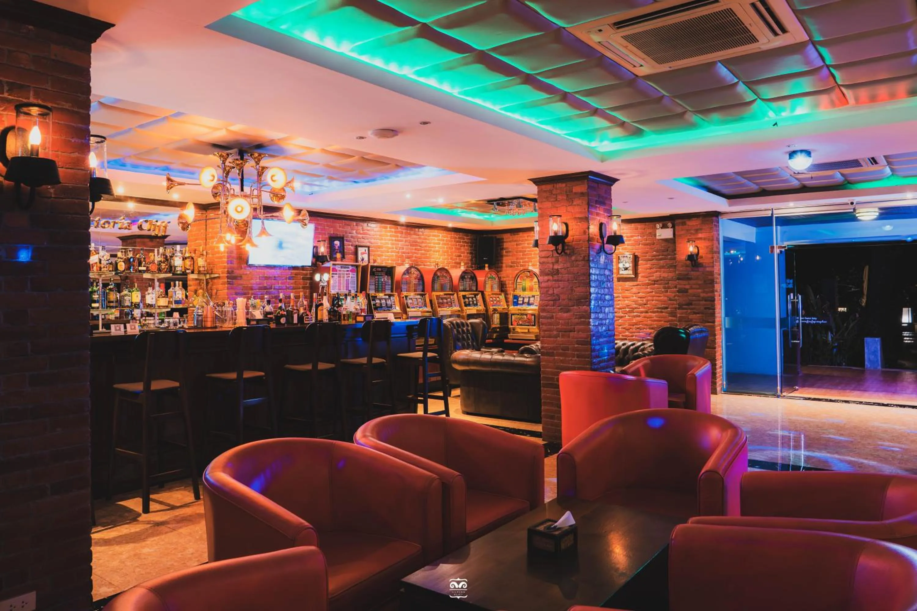 Restaurant/places to eat in Victoria Cliff Hotel & Resort, Kawthaung